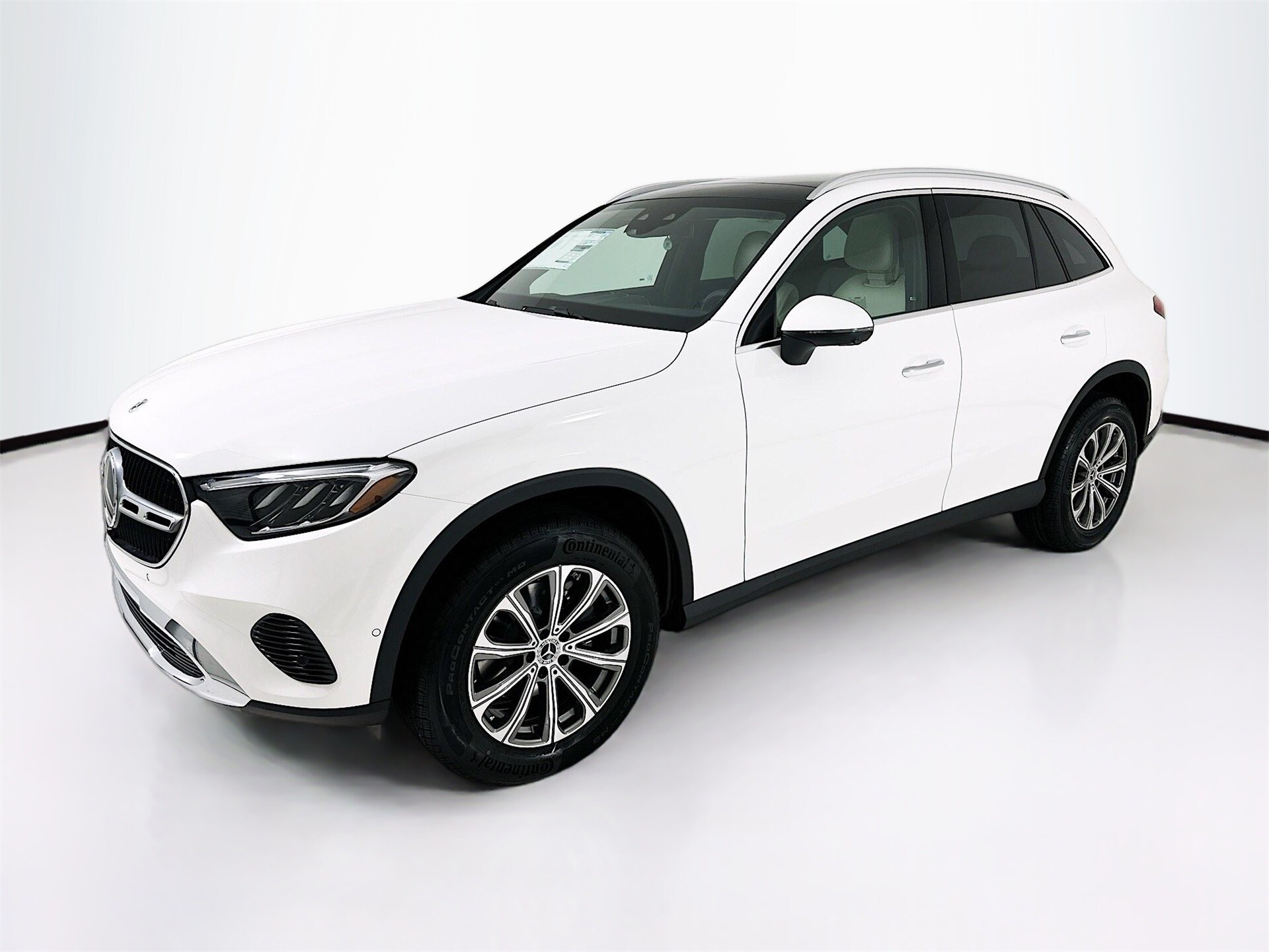 2026 Mercedes Benz GLC 300 4MATIC photo 2