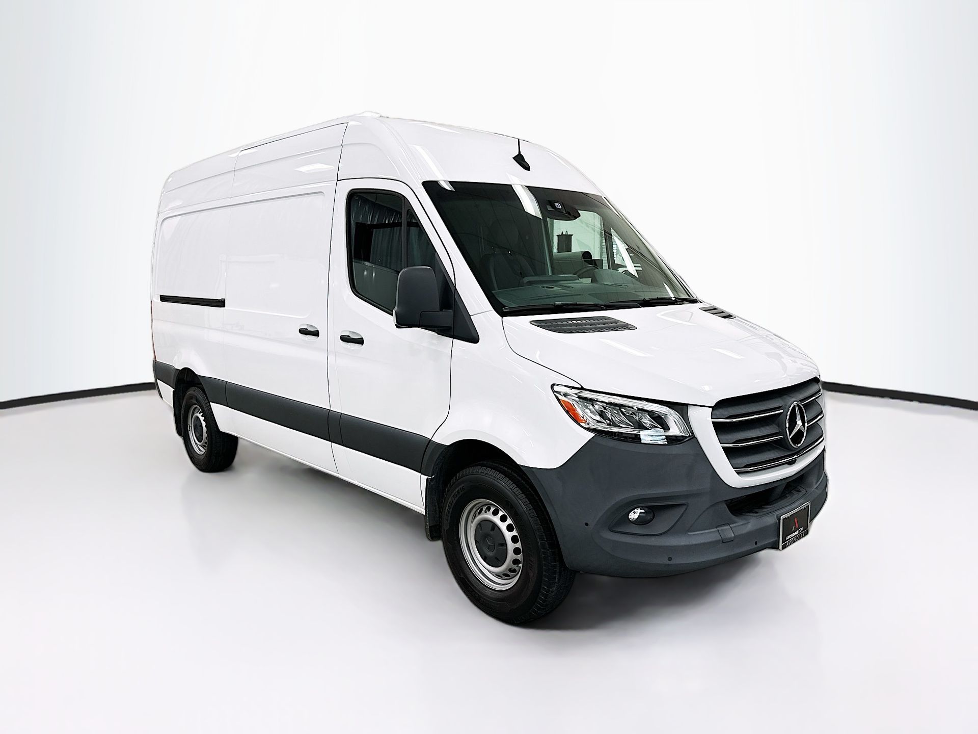 2023 Mercedes-Benz Sprinter Cargo Van - Image 1