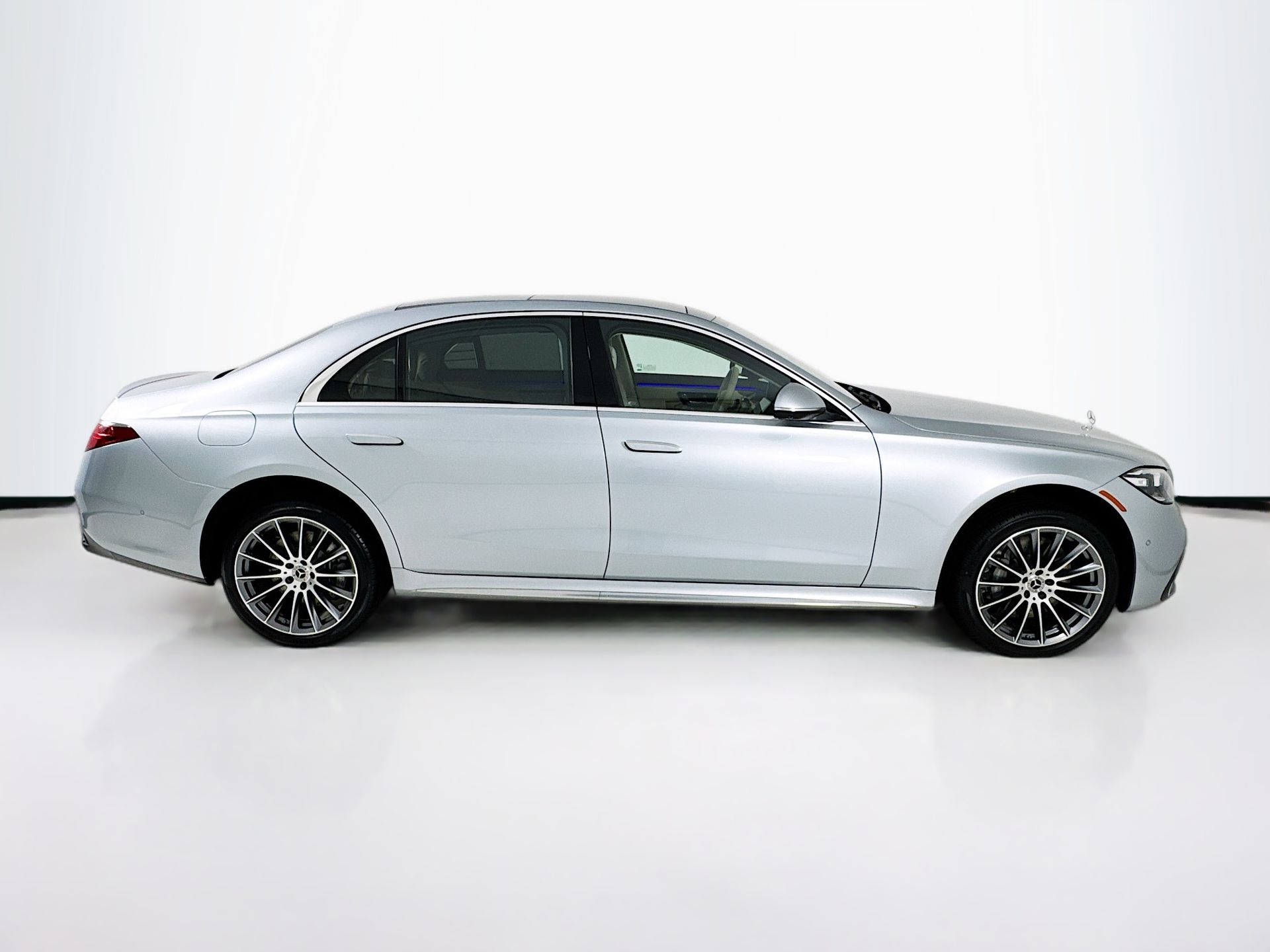 2026 Mercedes-Benz S-Class S 580 - Photo 9