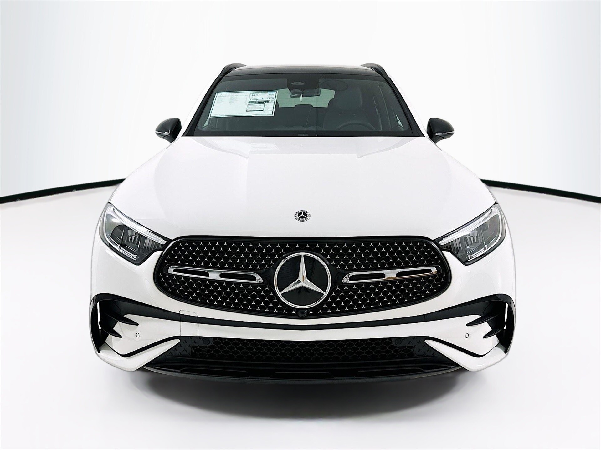 2026 Mercedes Benz GLC 300 4MATIC photo 2