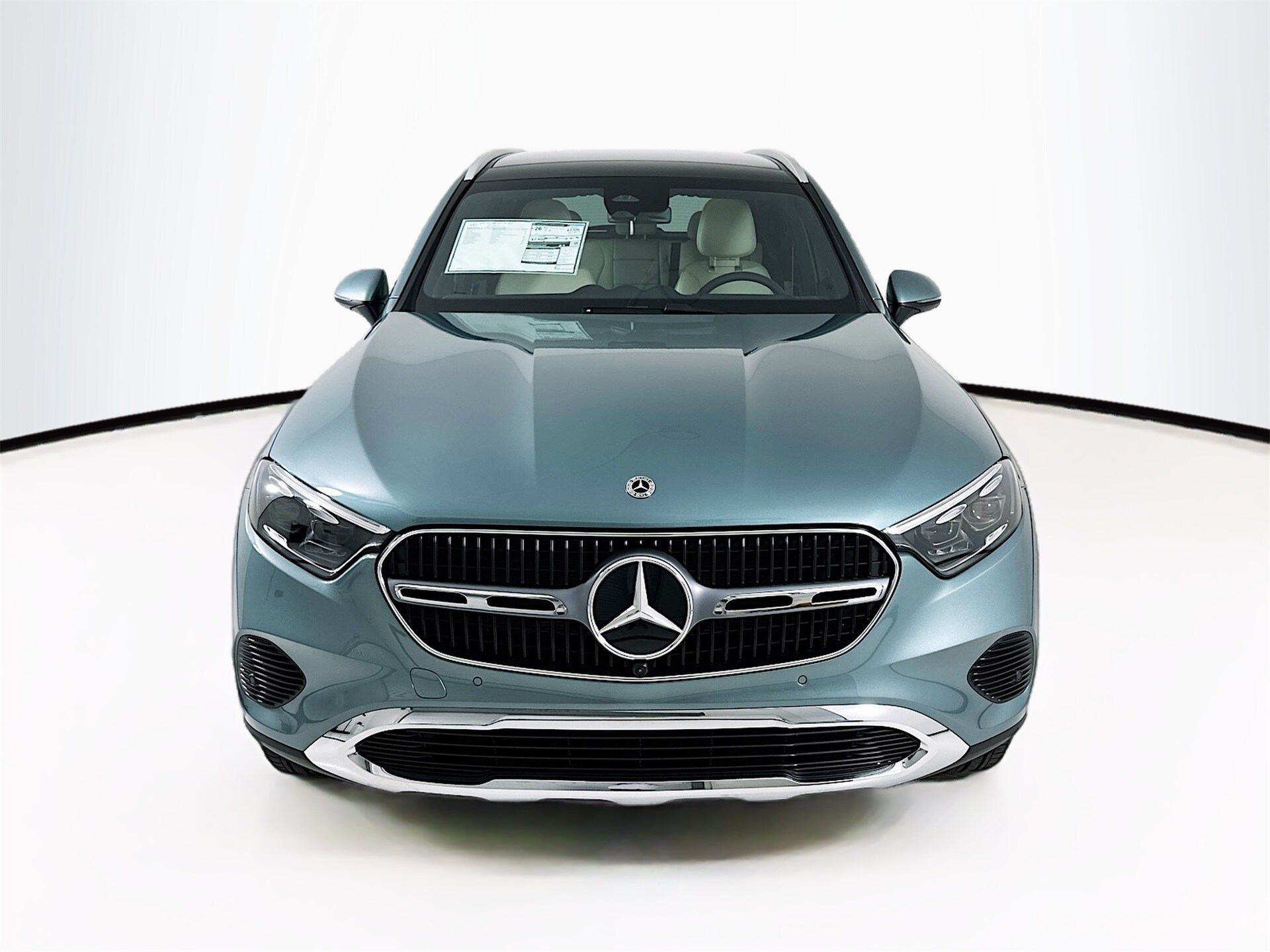 2026 Mercedes Benz GLC 300 4MATIC photo 2