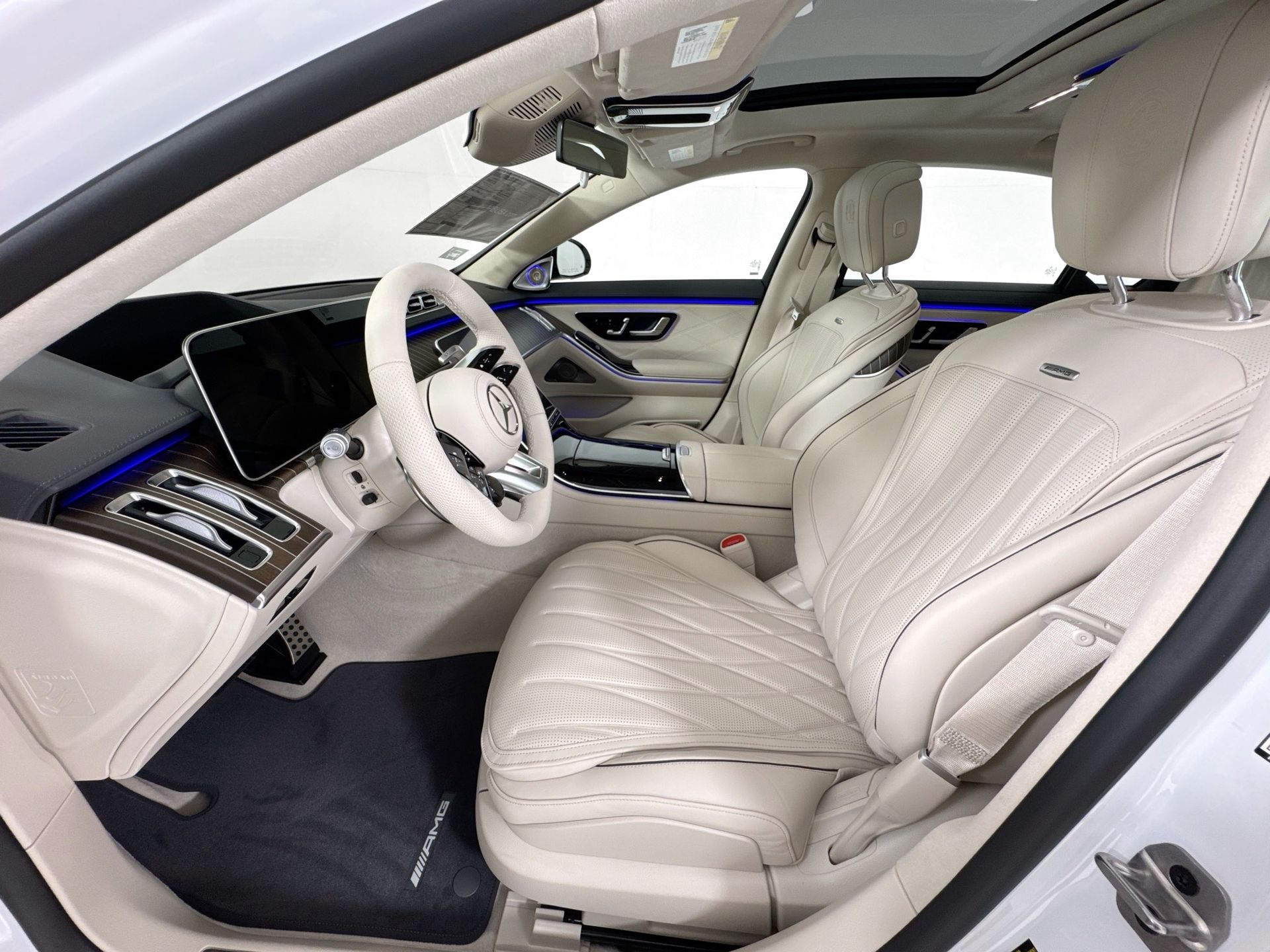 2026 Mercedes-Benz S-Class AMG S 63 - Photo 23