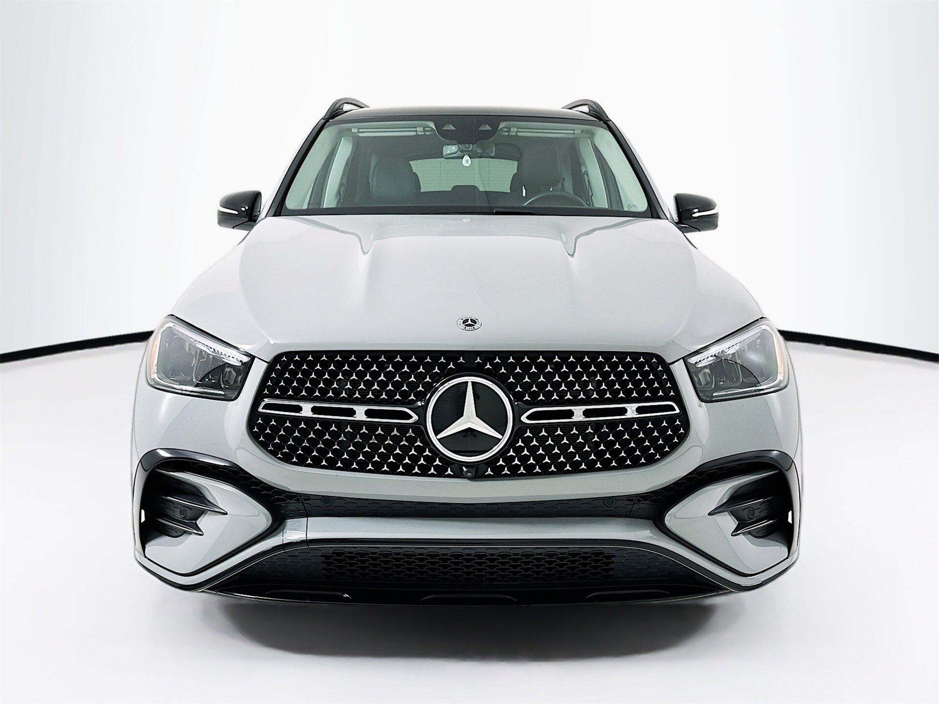 2025 Mercedes Benz GLE 350 4MATIC photo 2