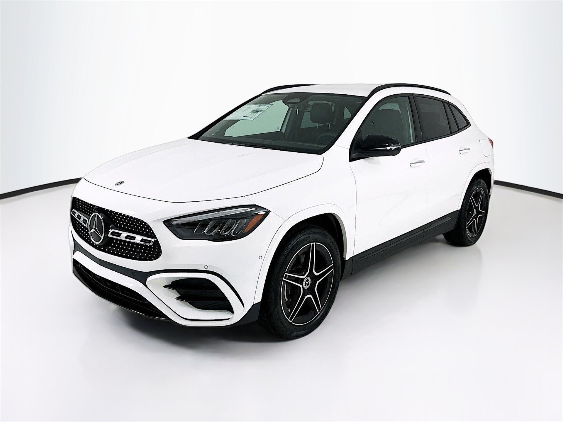 2025 Mercedes Benz GLA 250 photo 3