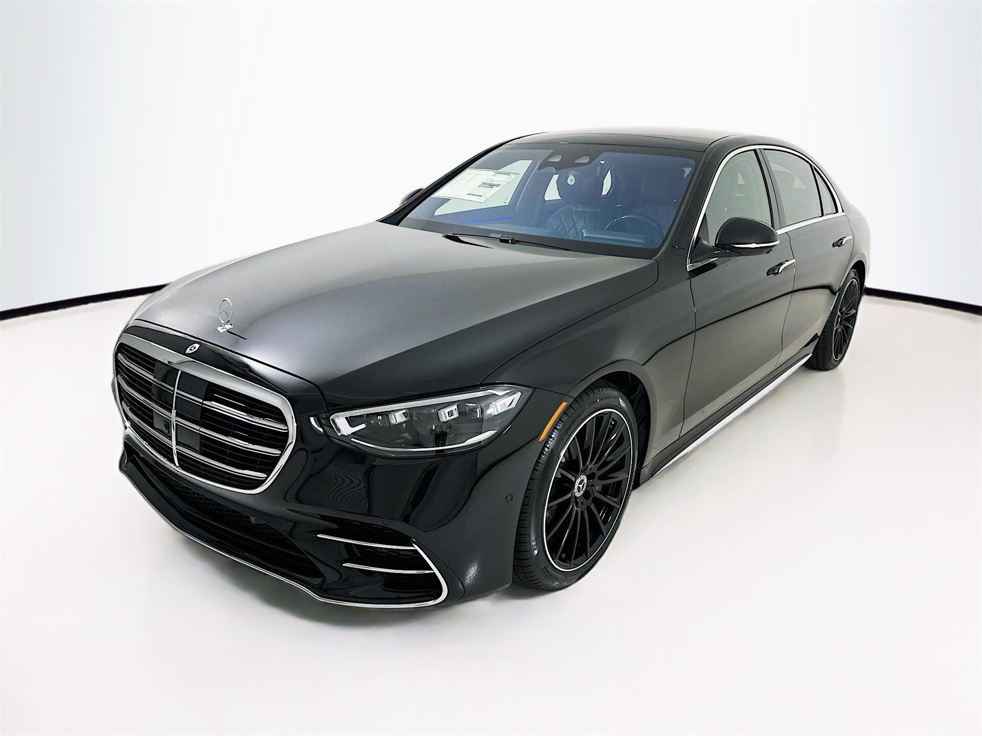 2026 Mercedes Benz S 580 4MATIC photo 3