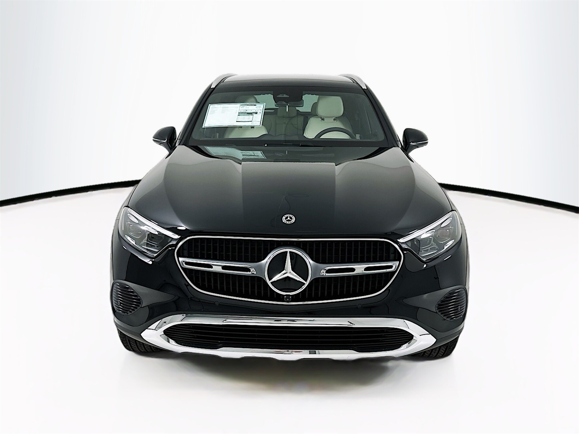 2026 Mercedes Benz GLC 300 photo 2