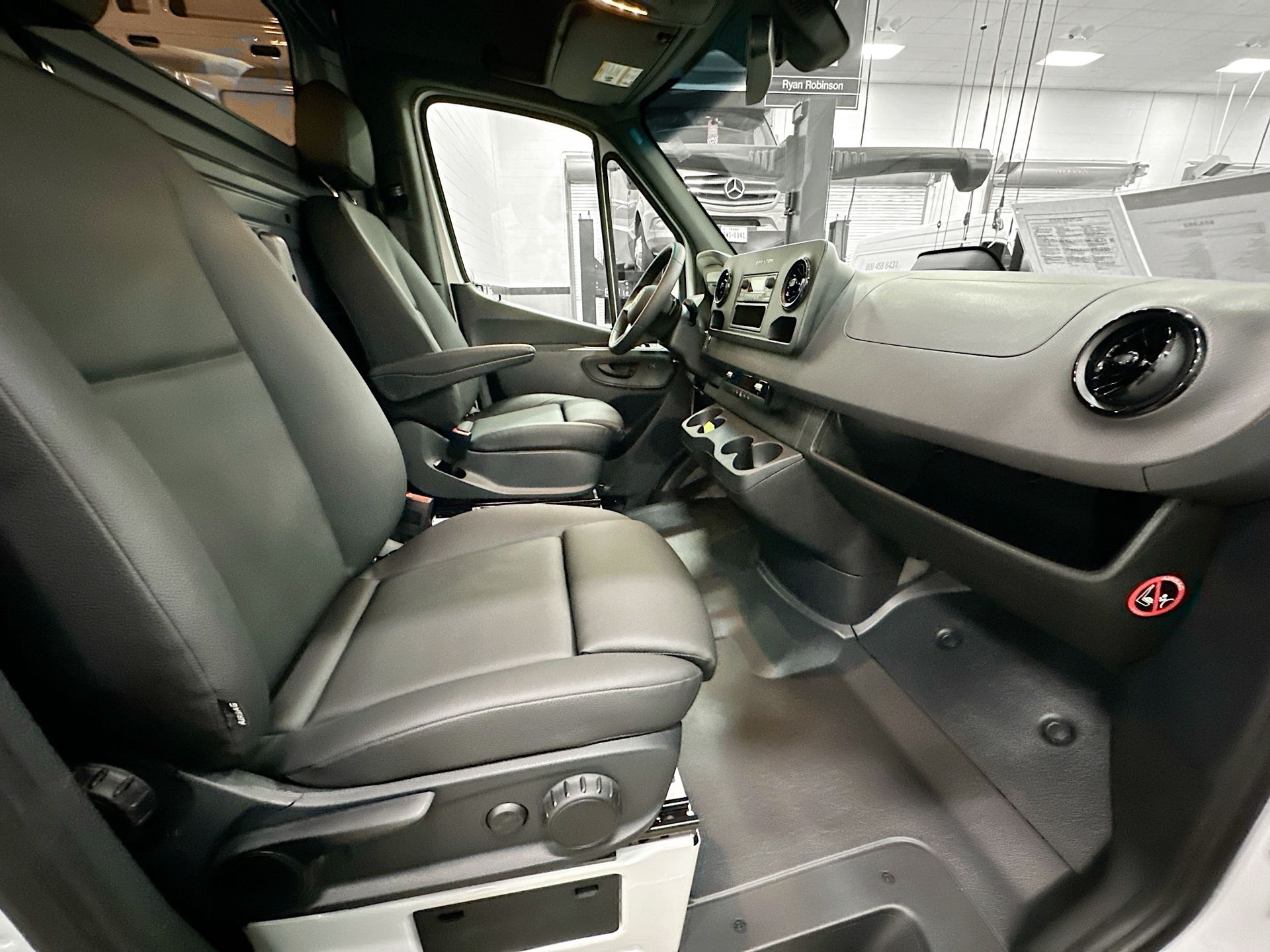2025 Mercedes-Benz Sprinter Cargo Van Base - Photo 26