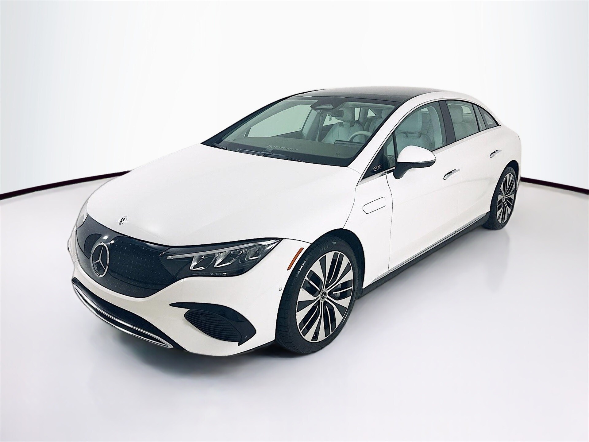 2025 Mercedes Benz EQE Sedan 350 photo 3