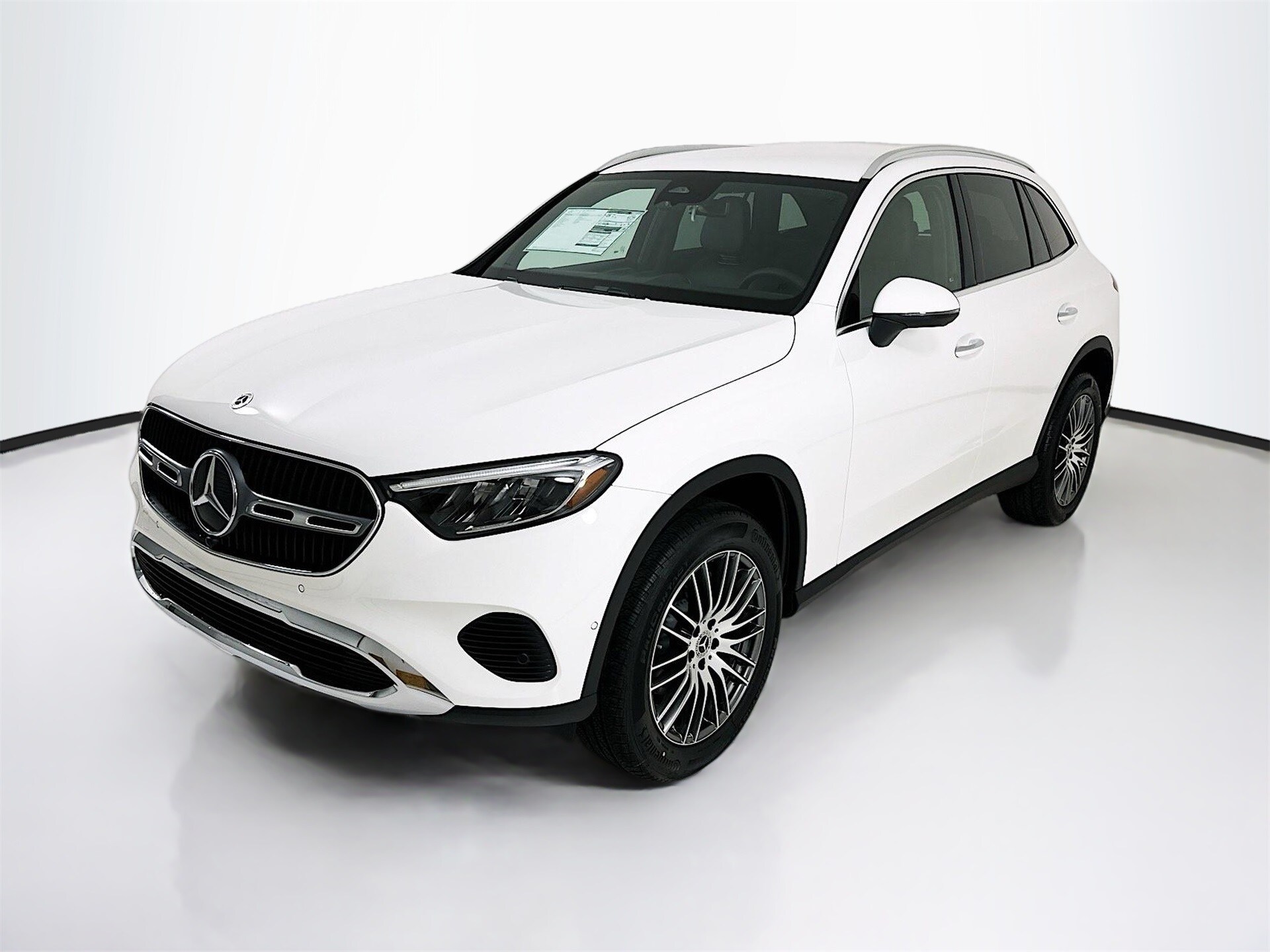2025 Mercedes Benz GLC 300 4MATIC photo 3