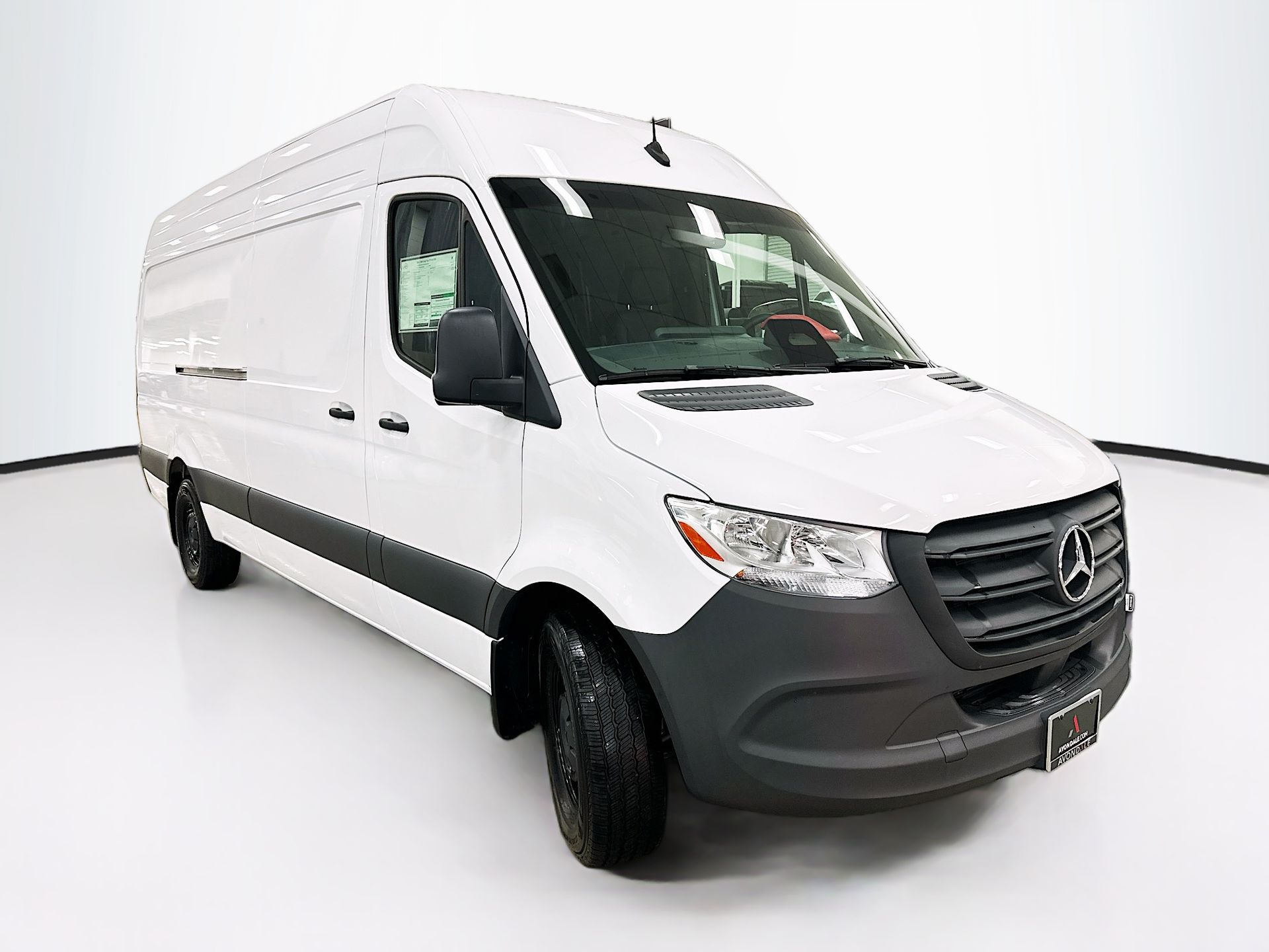 2025 Mercedes-Benz Sprinter 2500 170 WB HO High Roof's photo