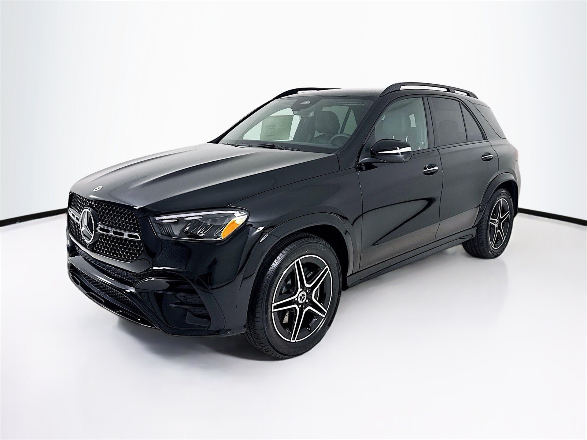2025 Mercedes Benz GLE 350 4MATIC photo 3
