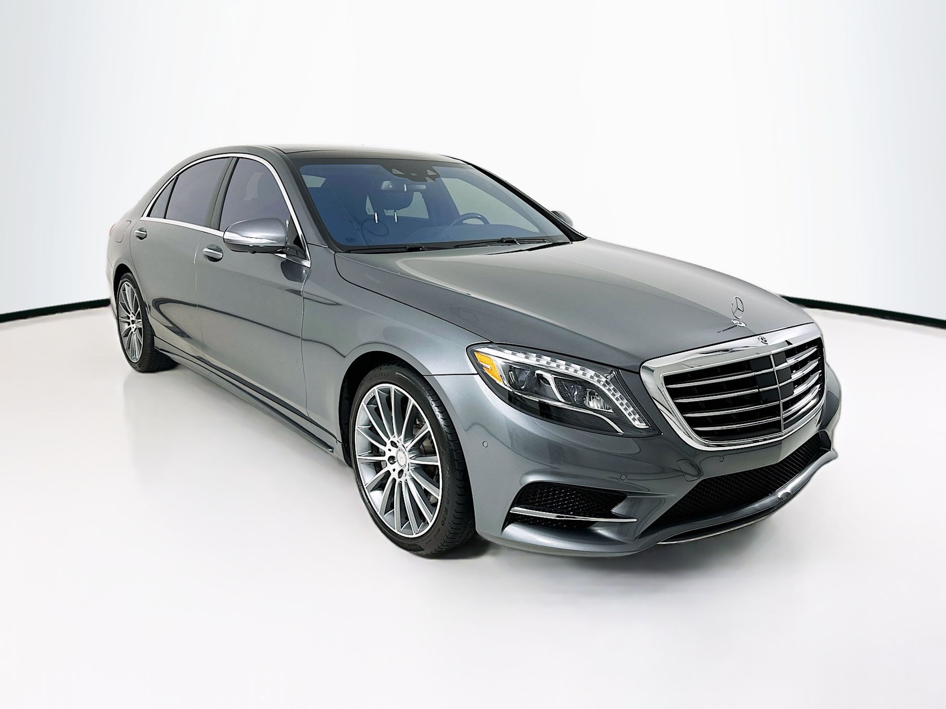 2016 Mercedes-Benz S-Class S550's photo