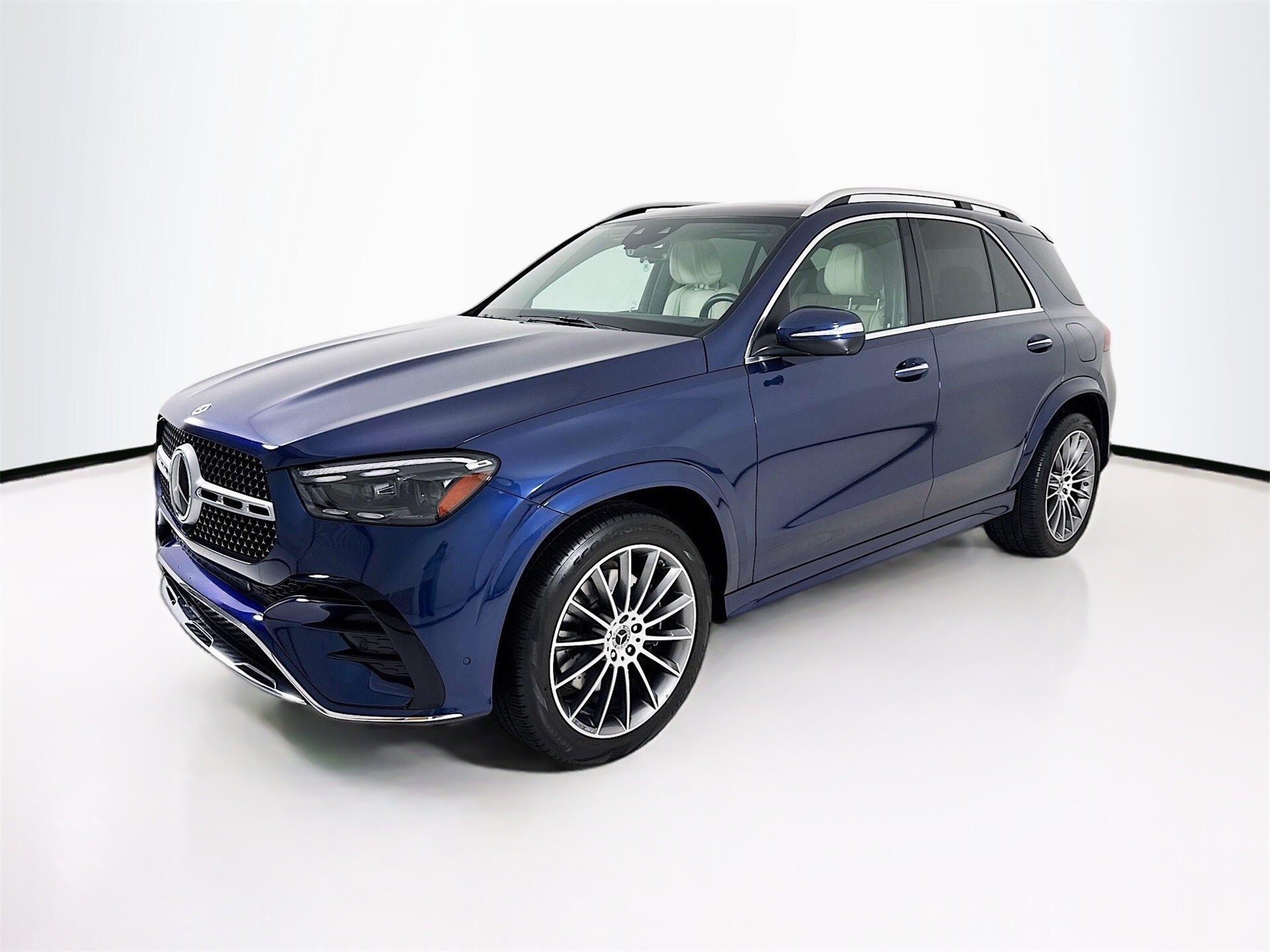 2024 Mercedes Benz GLE 450e photo 3