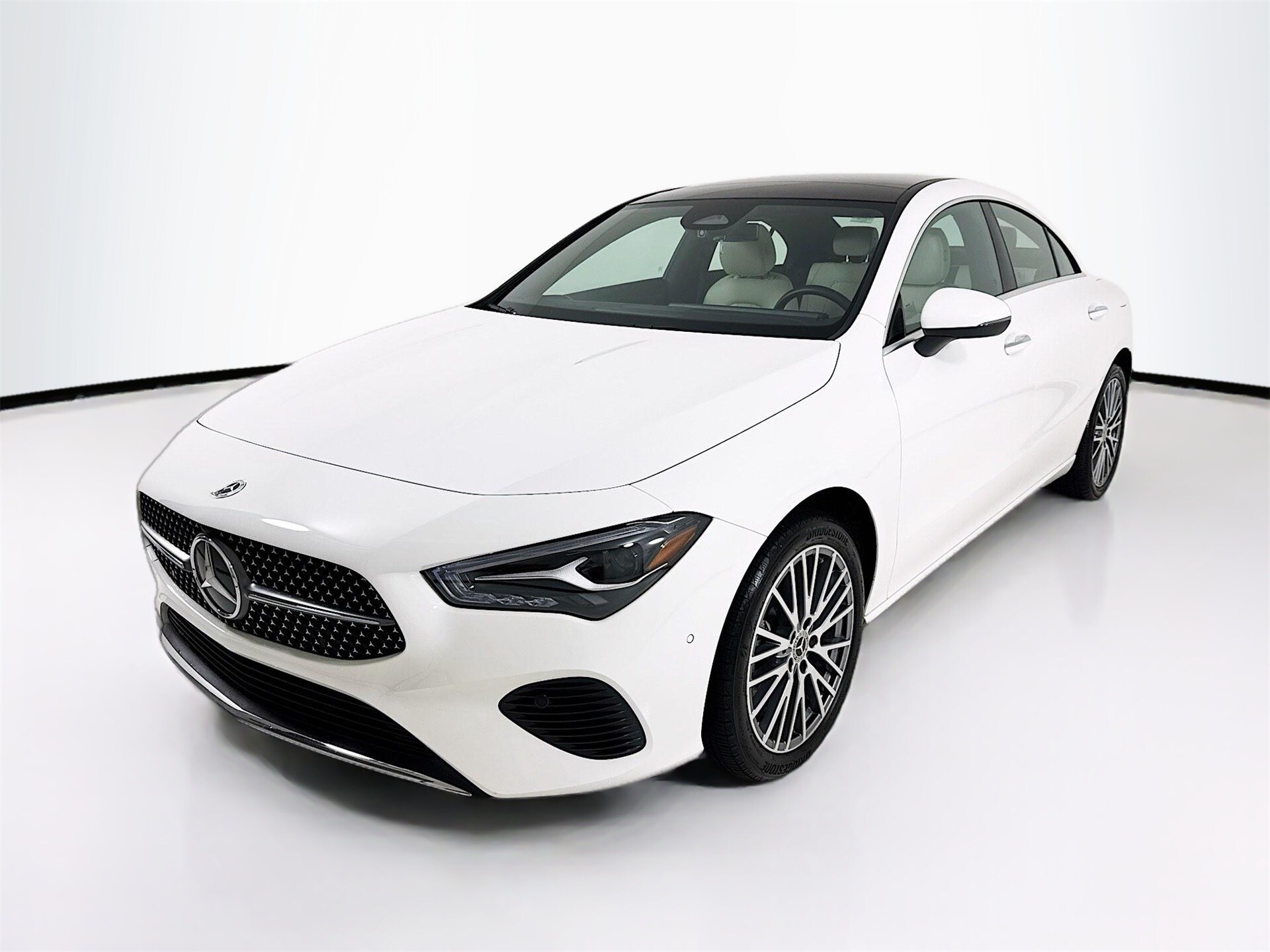 2025 Mercedes Benz CLA 250 photo 3