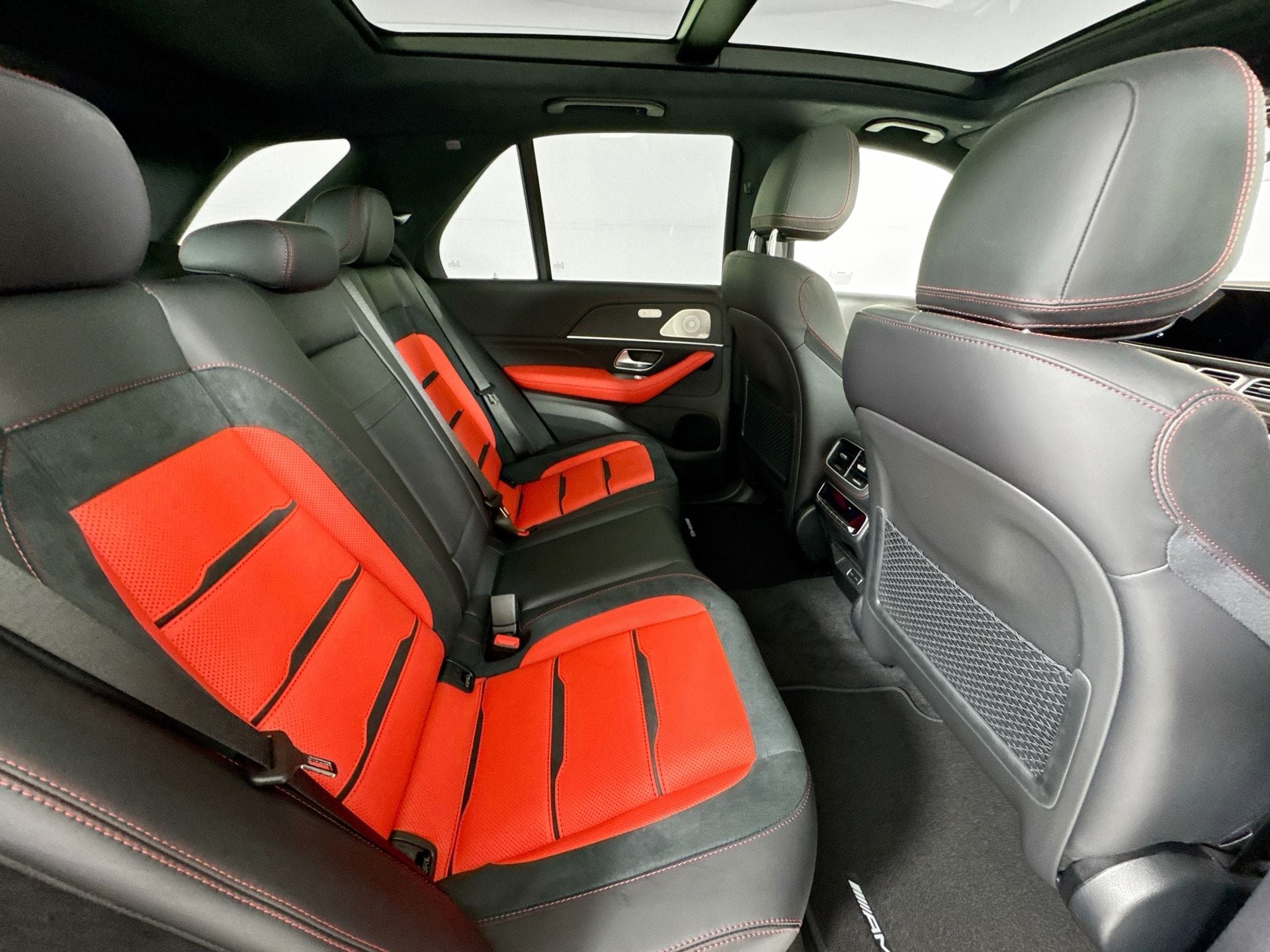 2026 Mercedes-Benz GLE AMG GLE63 S - Photo 30