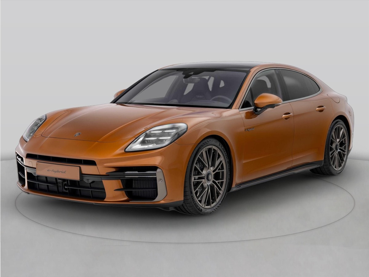 2025 Porsche Panamera 4S E-Hybrid's photo