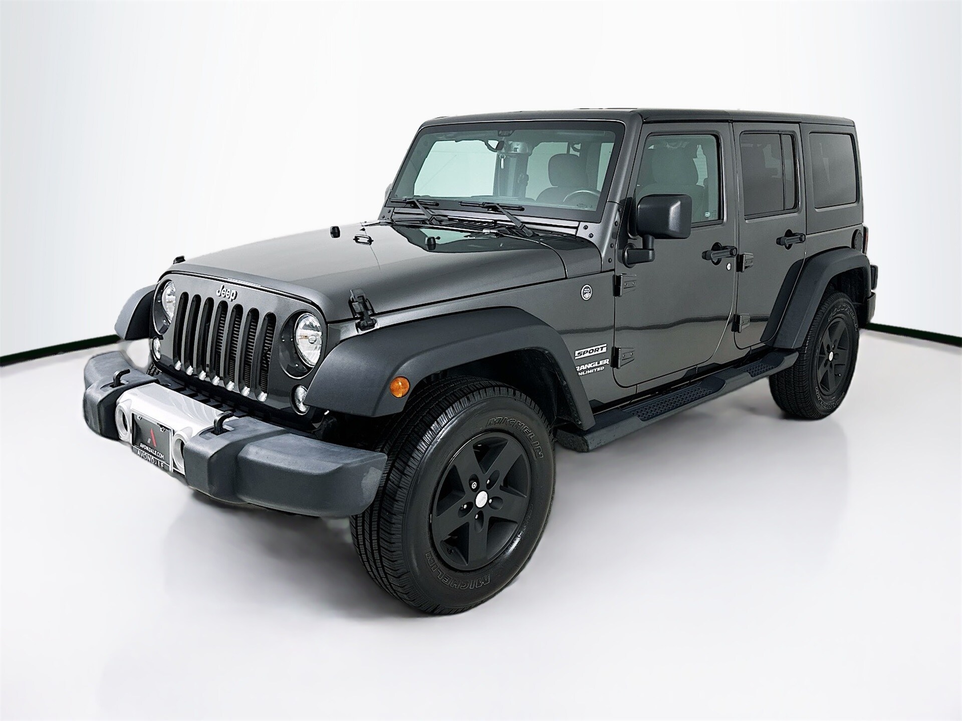 2017 Jeep Wrangler Unlimited Sport photo 3