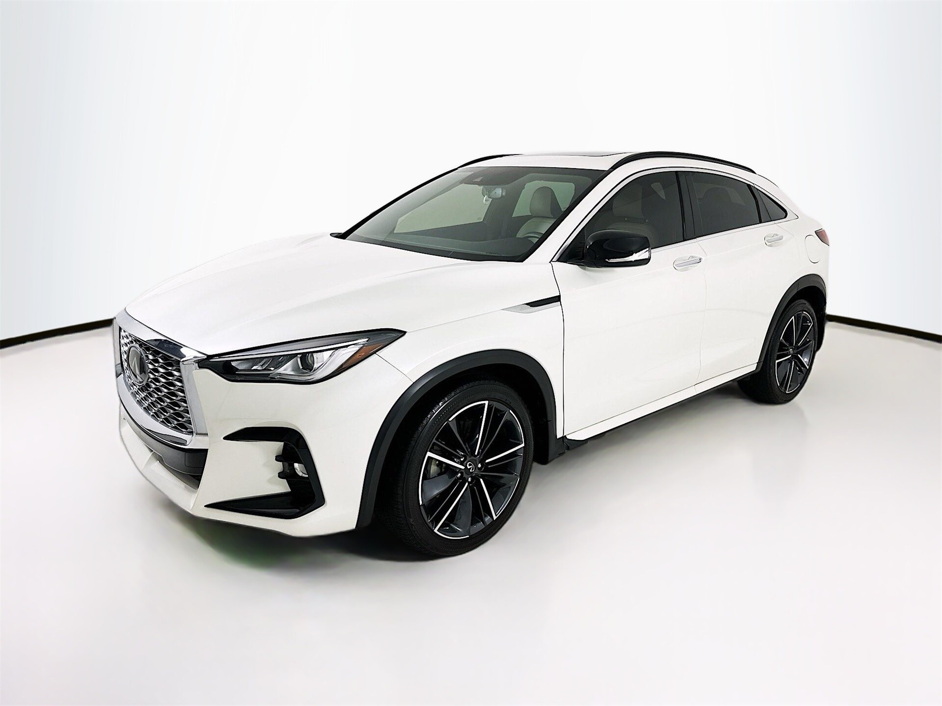 2023 Infiniti QX55 Luxe photo 3