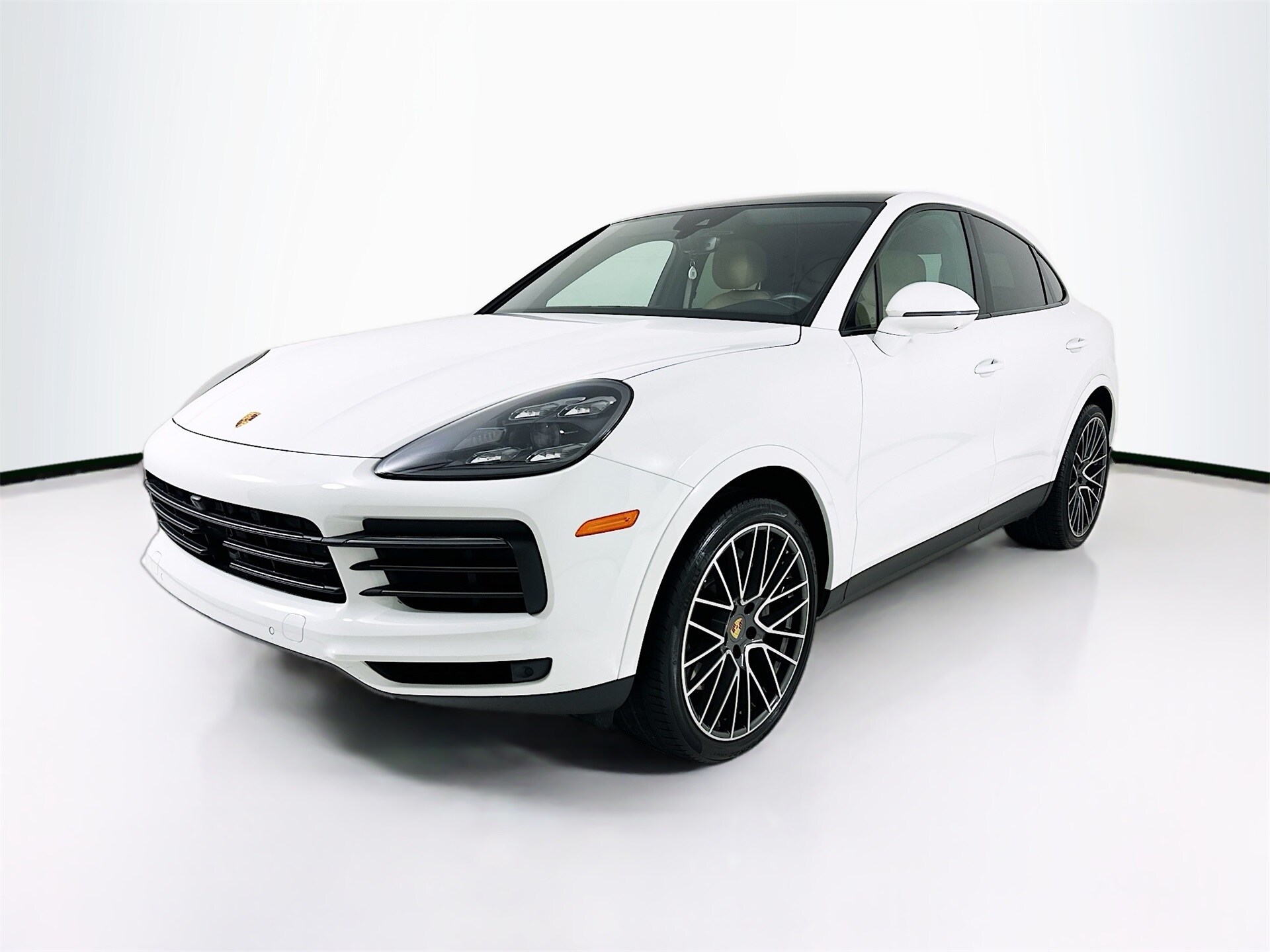 2023 Porsche Cayenne Coupe S photo 3