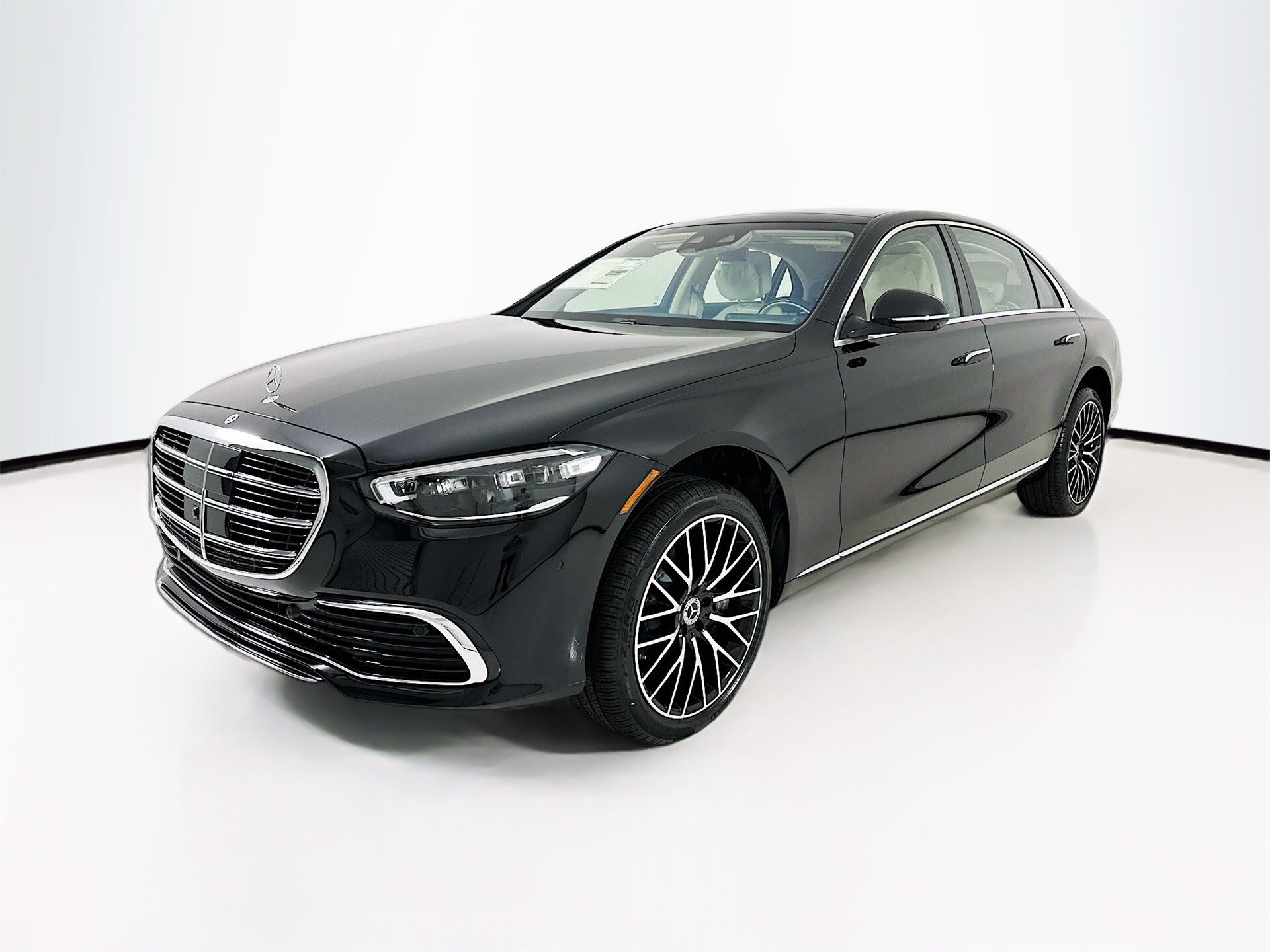 2026 Mercedes Benz S 580 4MATIC photo 3