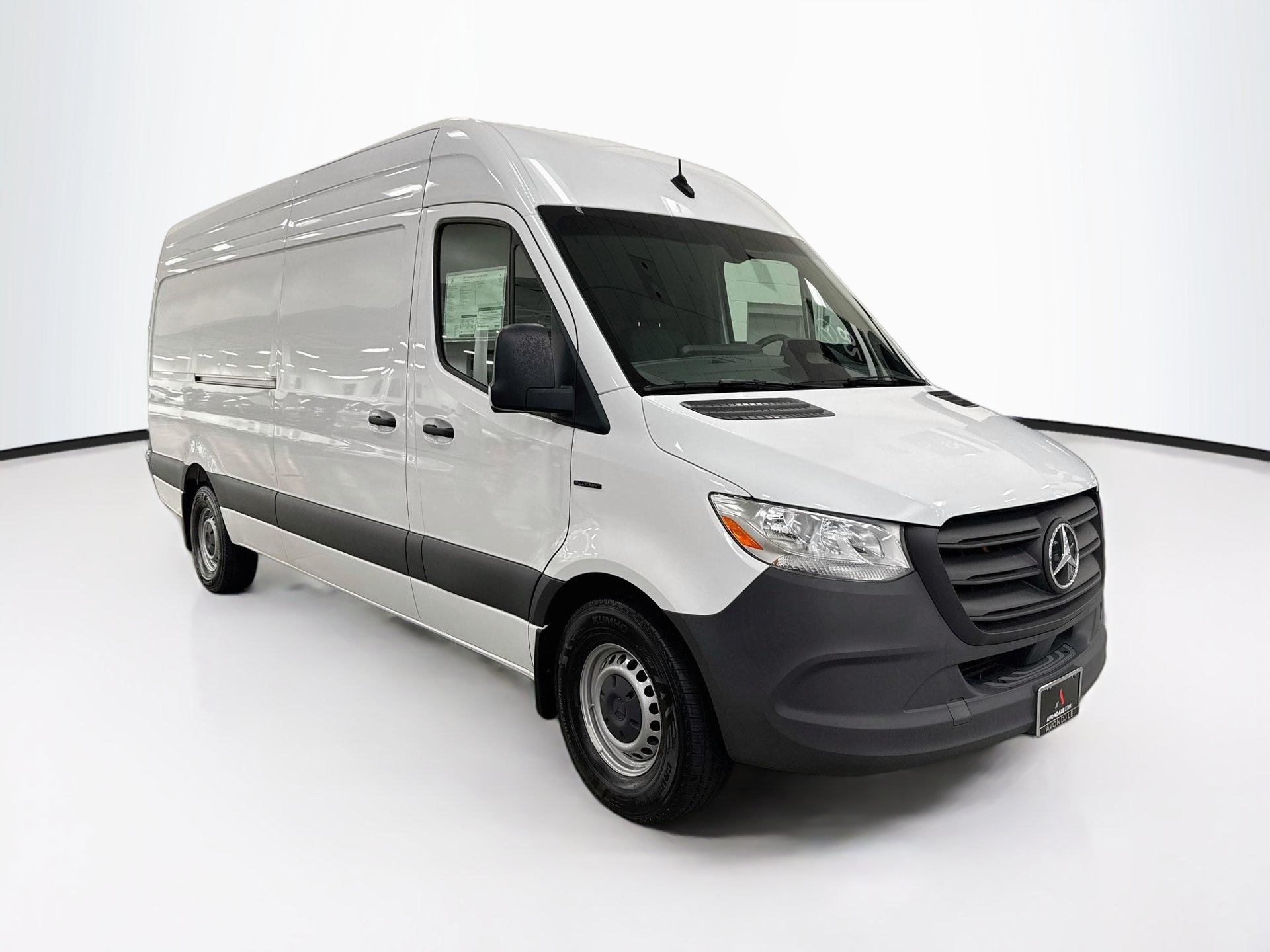 2025 Mercedes-Benz eSprinter Cargo Van