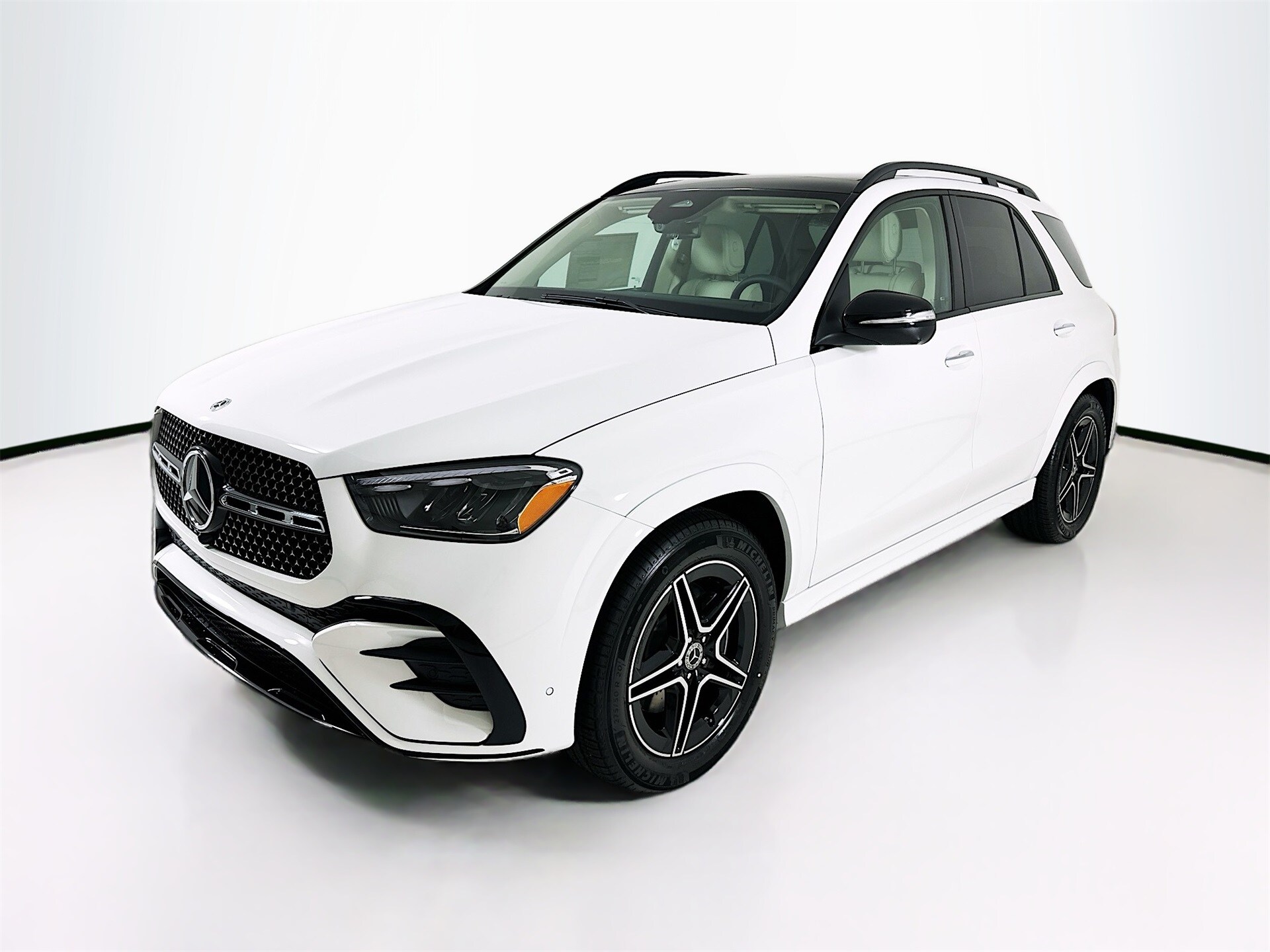 2026 Mercedes Benz GLE 350 4MATIC photo 2