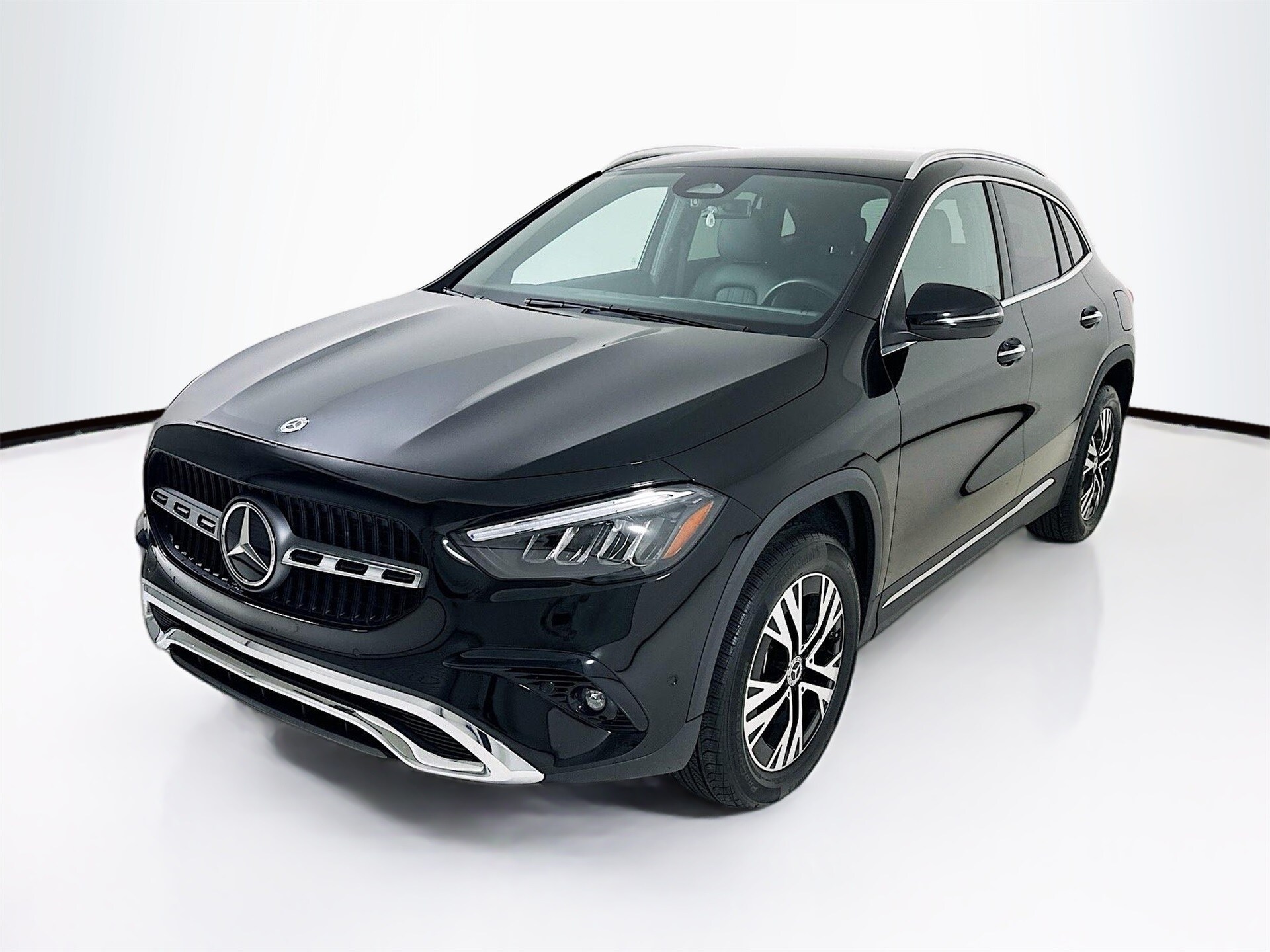 2025 Mercedes Benz GLA 250 photo 3