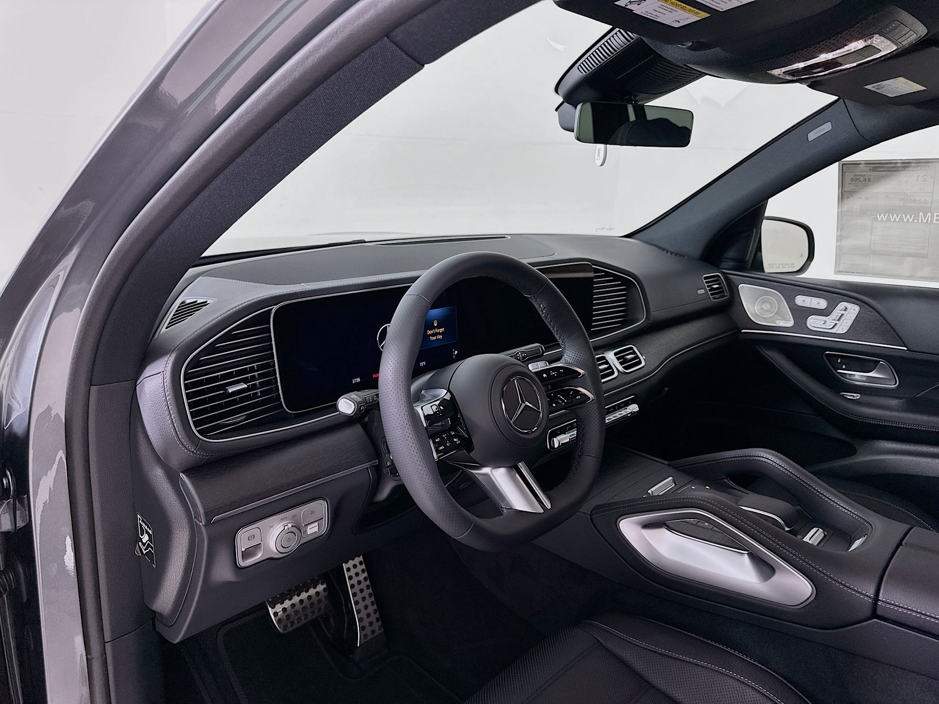2026 Mercedes-Benz GLS Base - Photo 10
