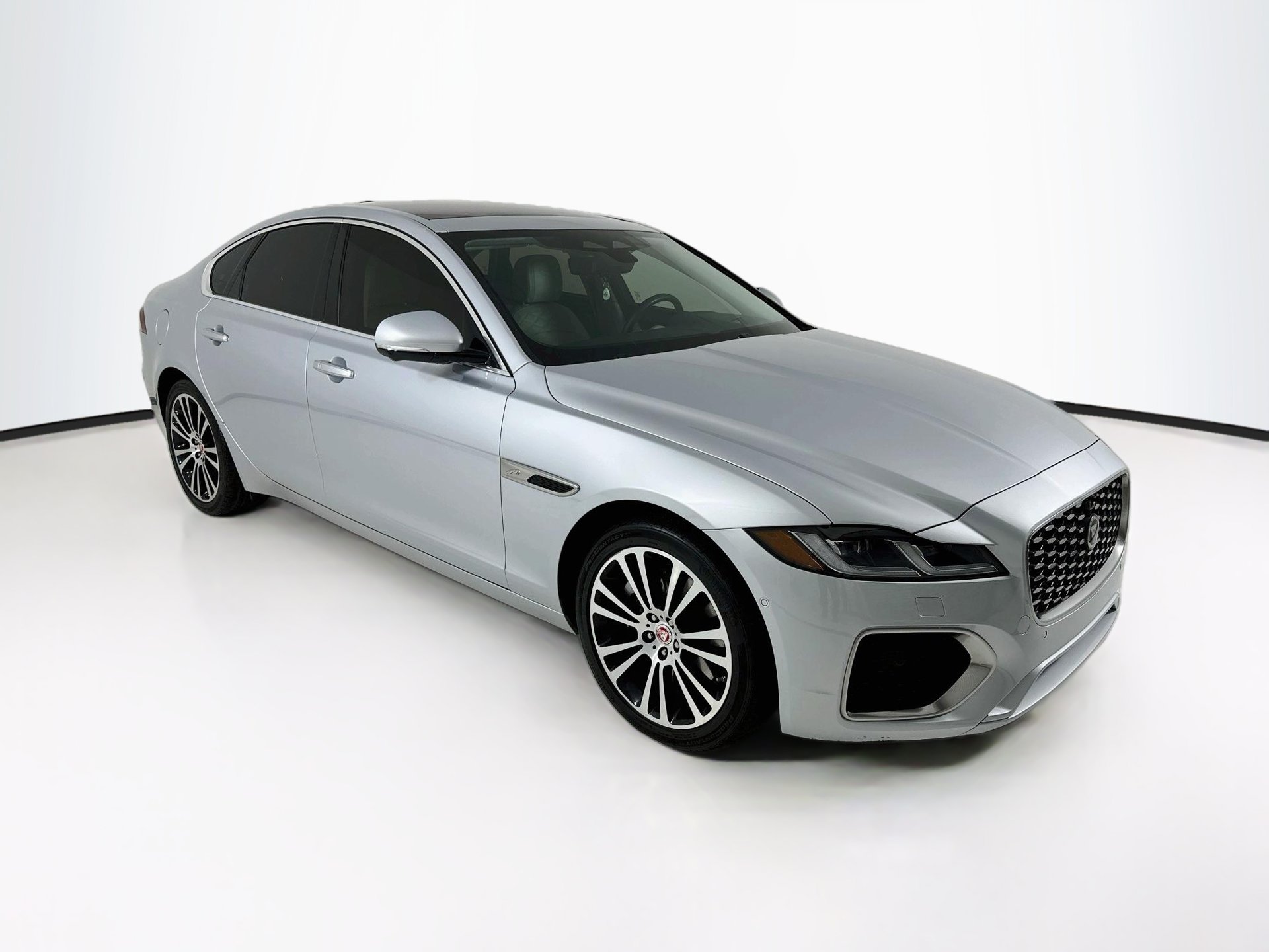 2021 Jaguar XF