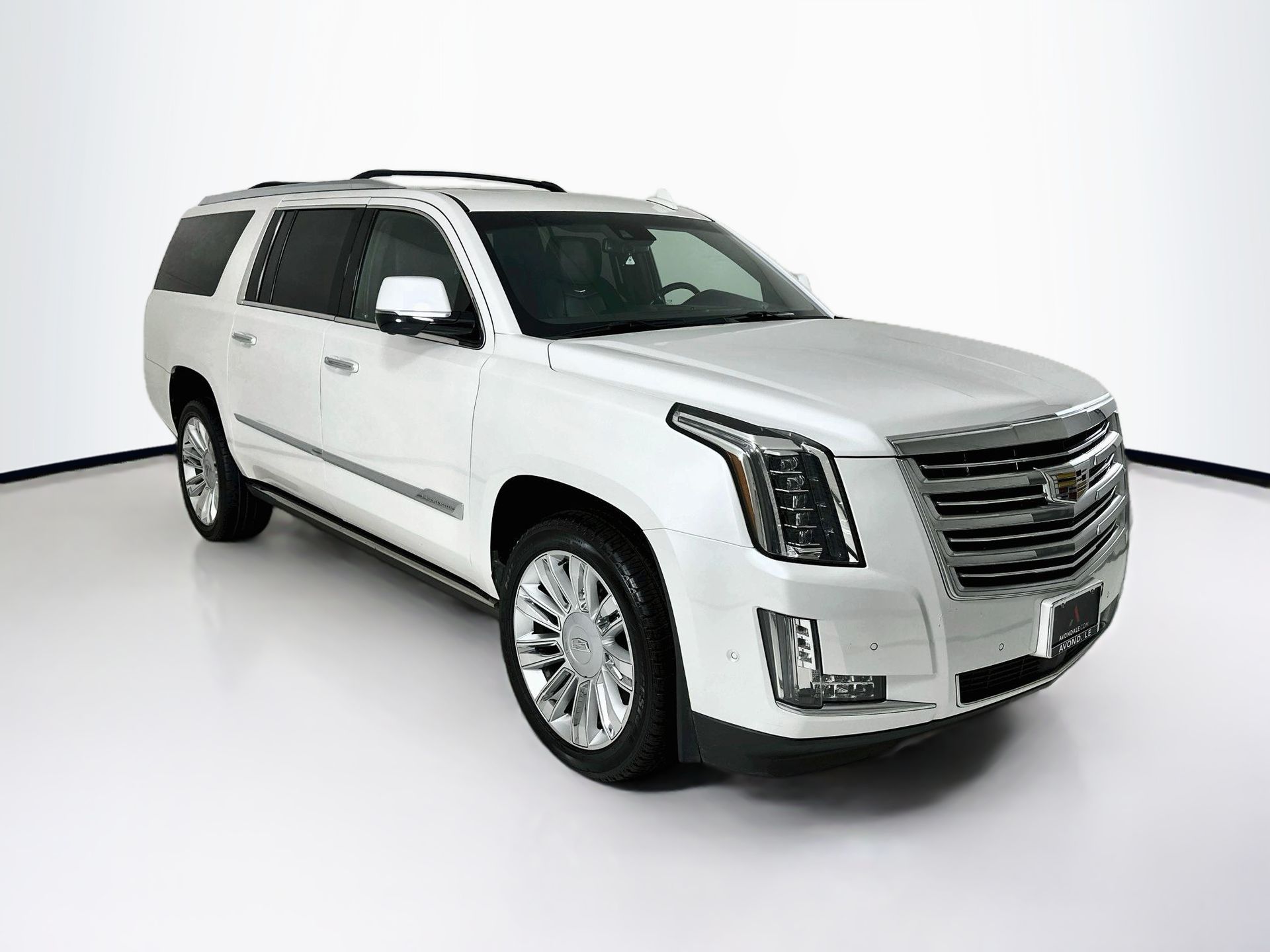 2019 Cadillac Escalade ESV AWD Platinum's photo