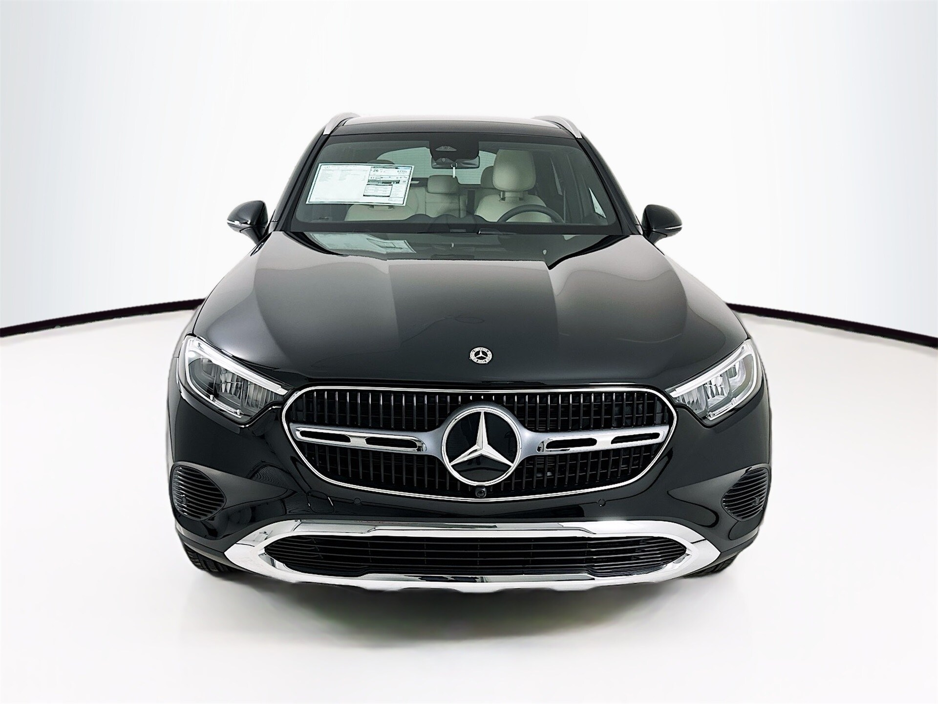 2026 Mercedes Benz GLC 300 4MATIC photo 2