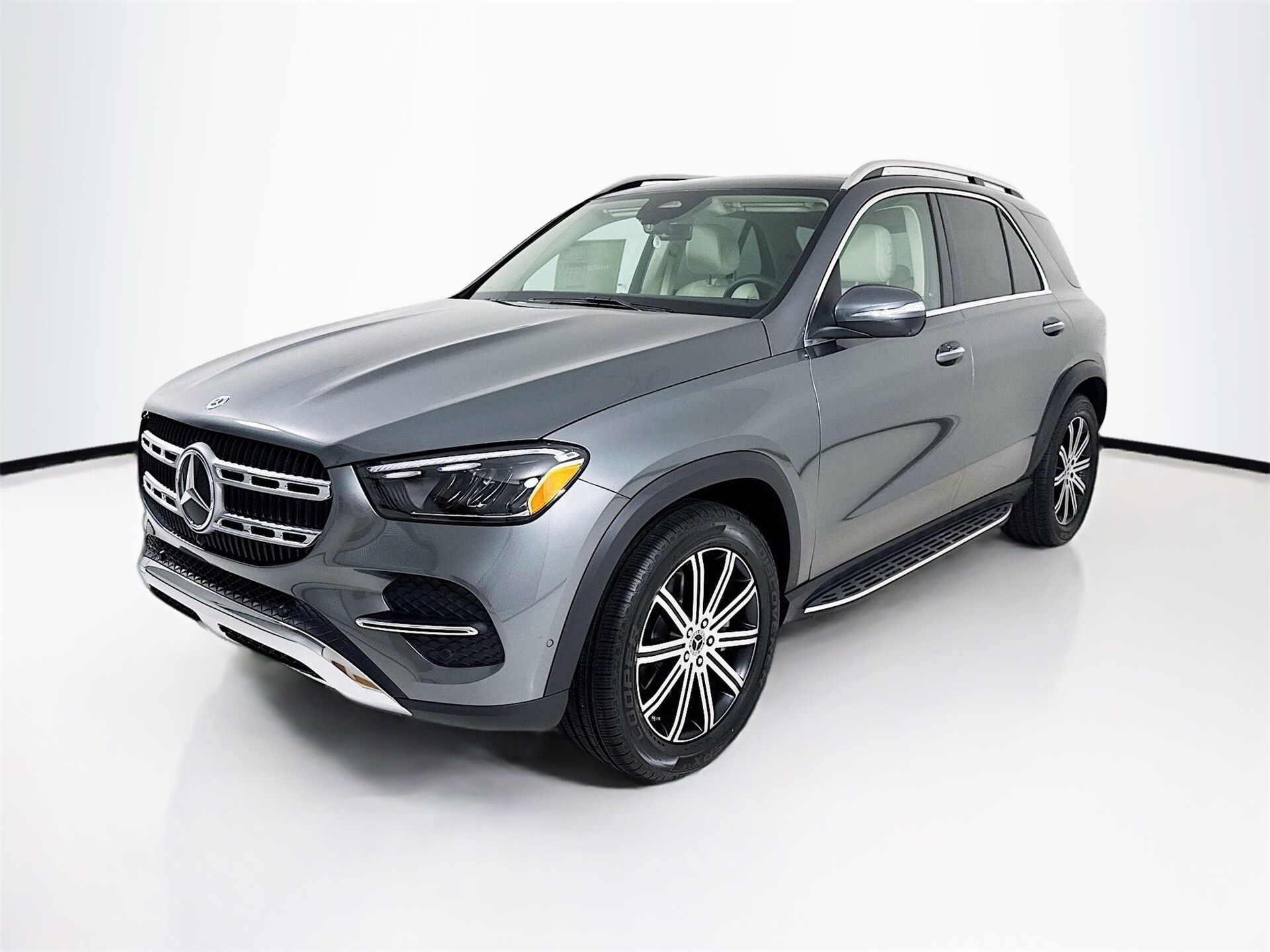 2025 Mercedes Benz GLE 350 4MATIC photo 3