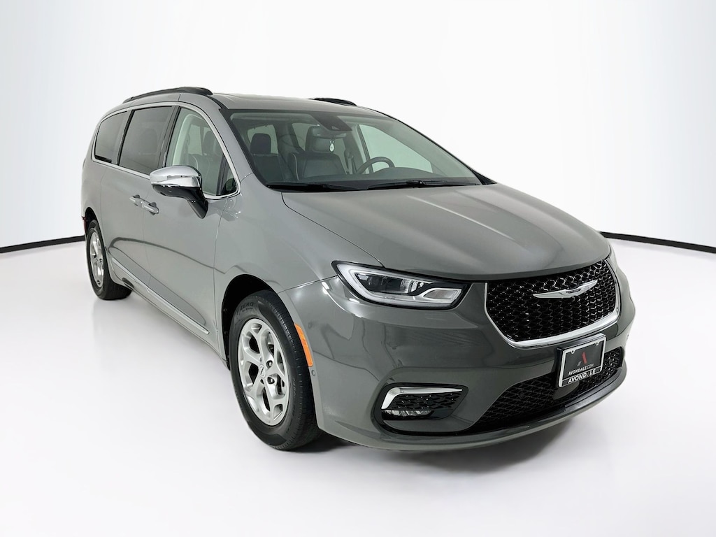 Used 2023 Chrysler Pacifica Limited Van Passenger Van