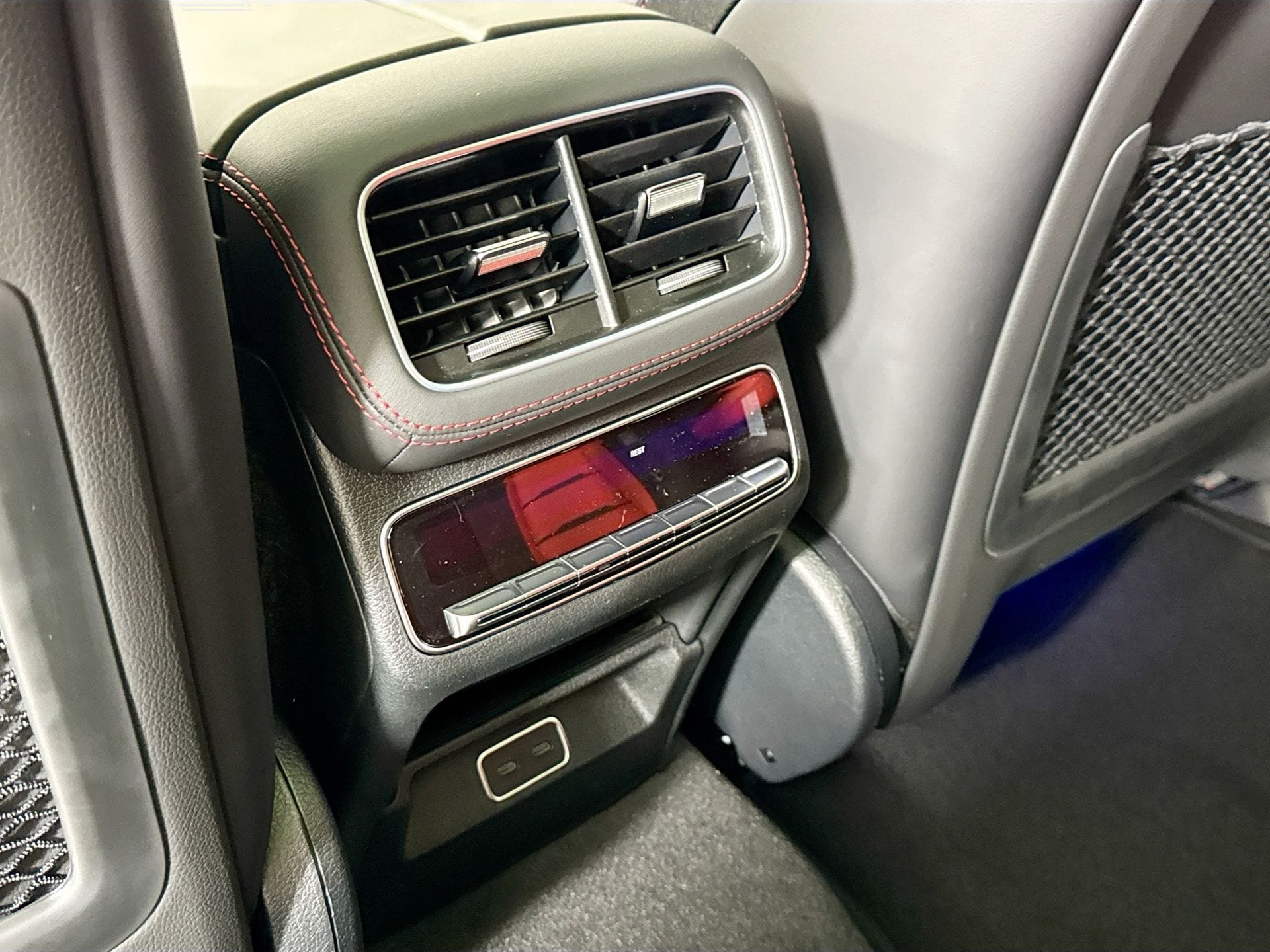 2026 Mercedes-Benz GLE AMG GLE63 S - Photo 28