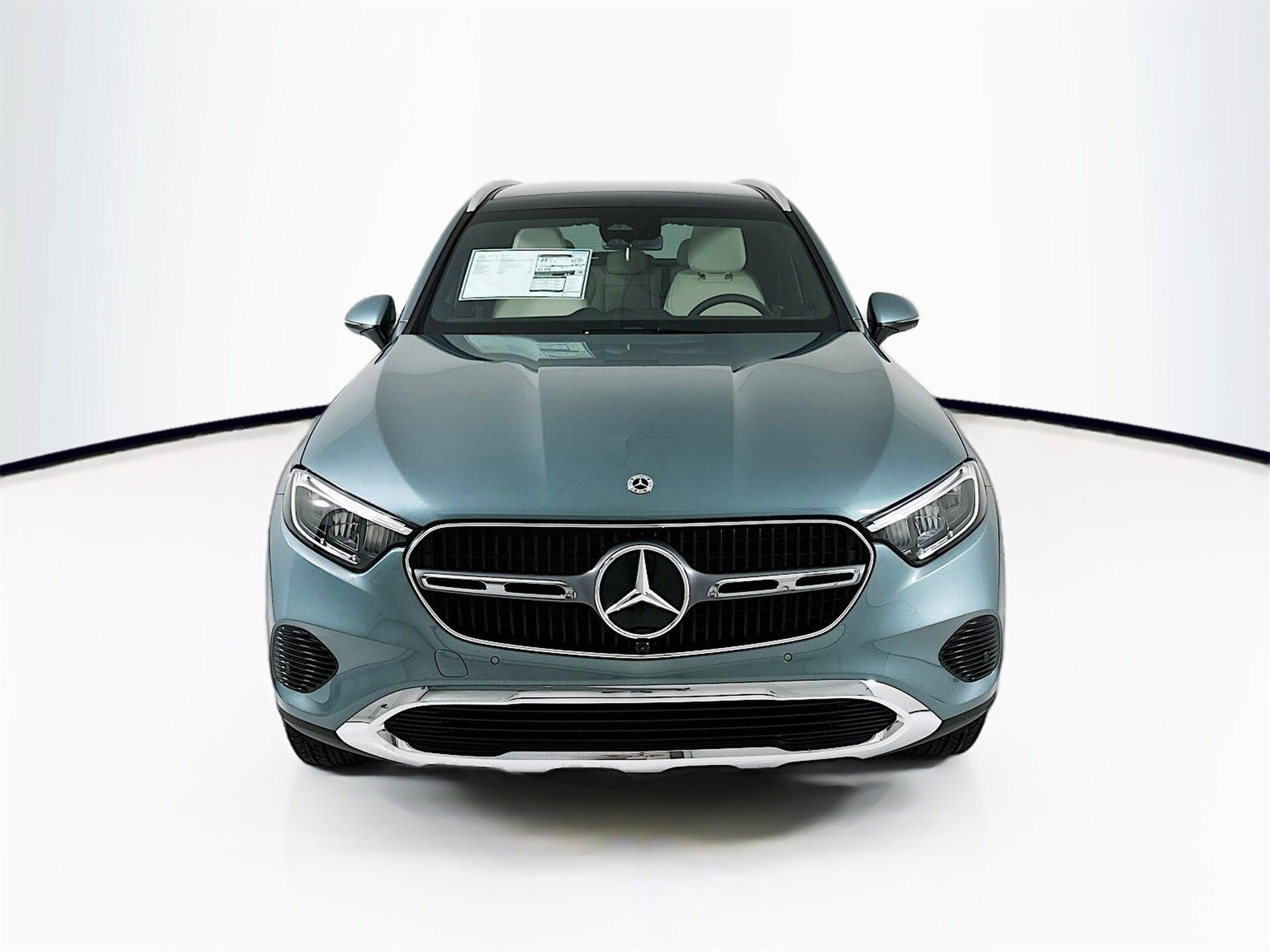 2026 Mercedes Benz GLC 300 photo 2