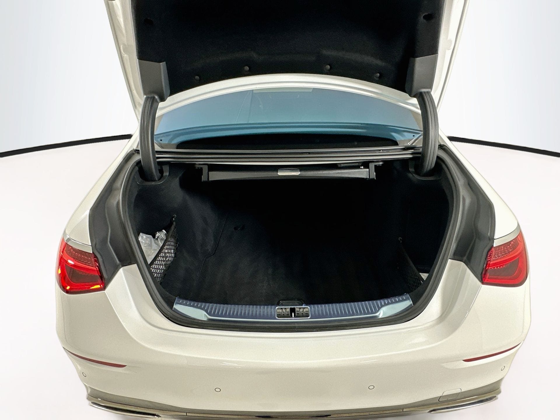 2025 Mercedes-Benz S-Class S 580 - Photo 30