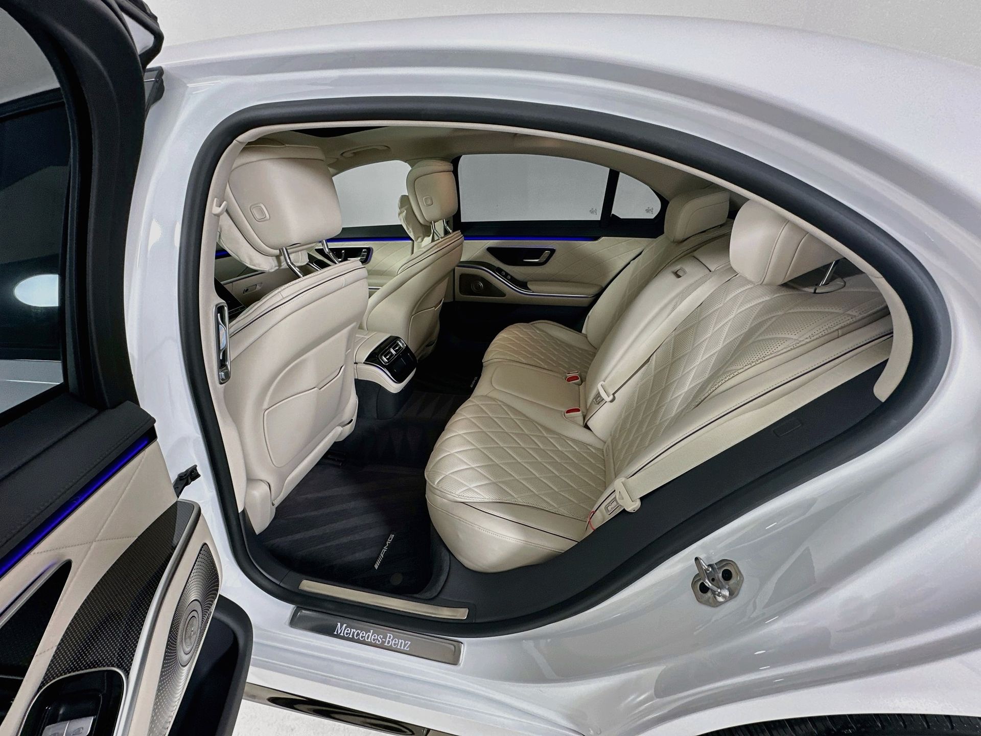 2025 Mercedes-Benz S-Class S 580 - Photo 27