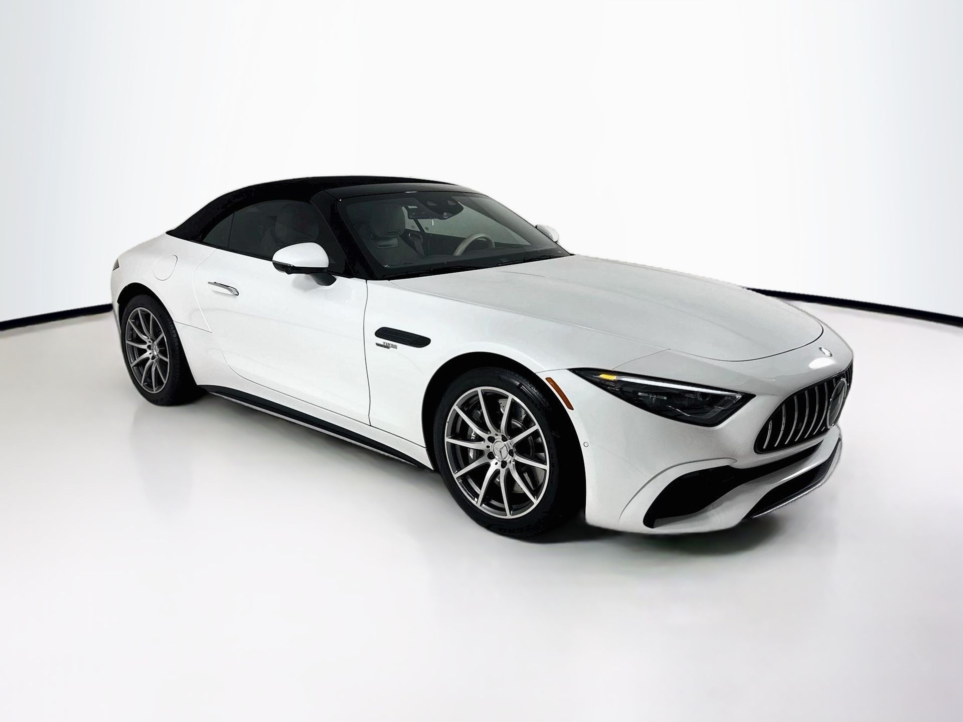 2023 Mercedes-Benz SL Mercedes-AMG SL 43's photo