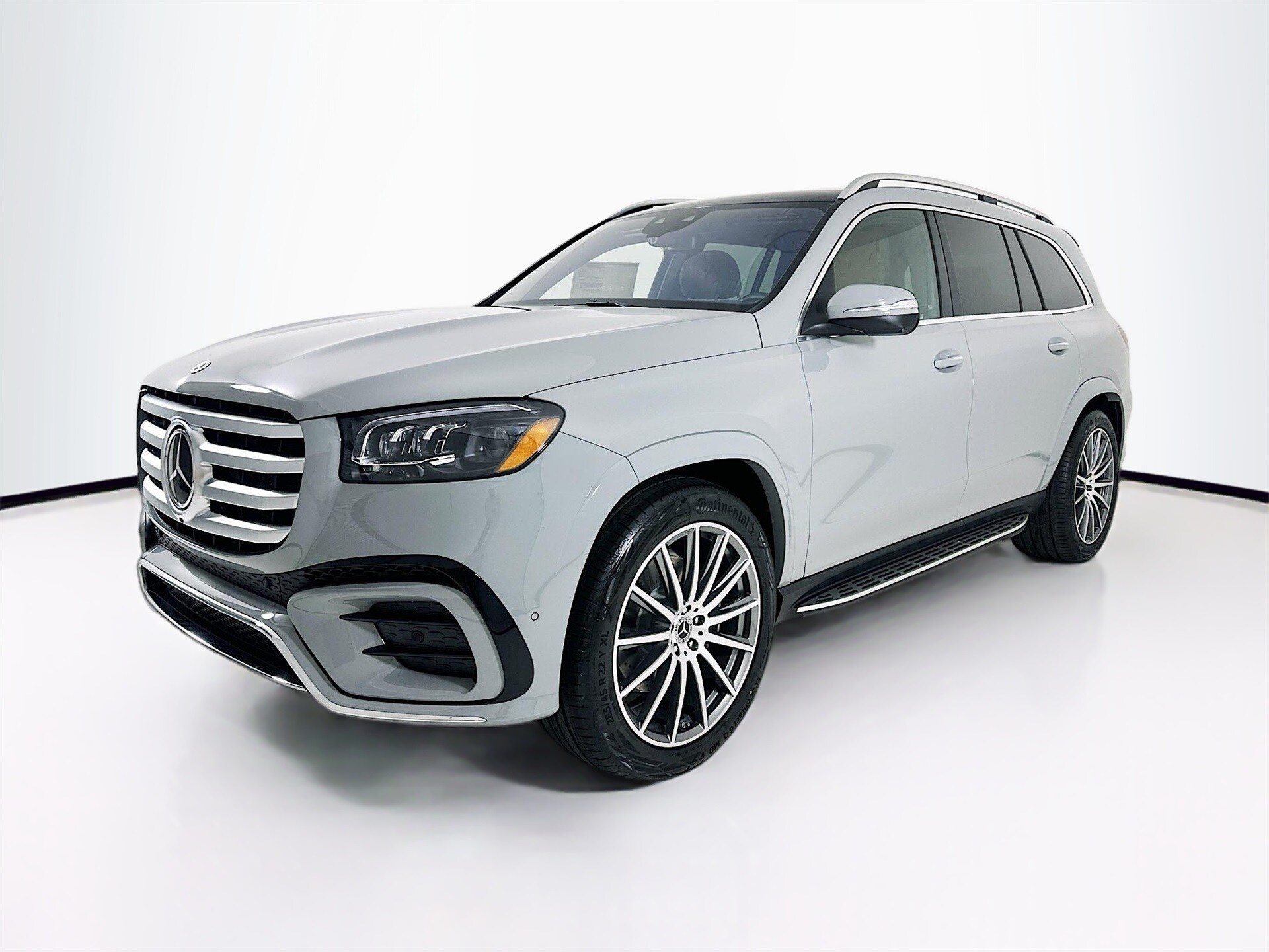 2026 Mercedes Benz GLS 580 4MATIC photo 3