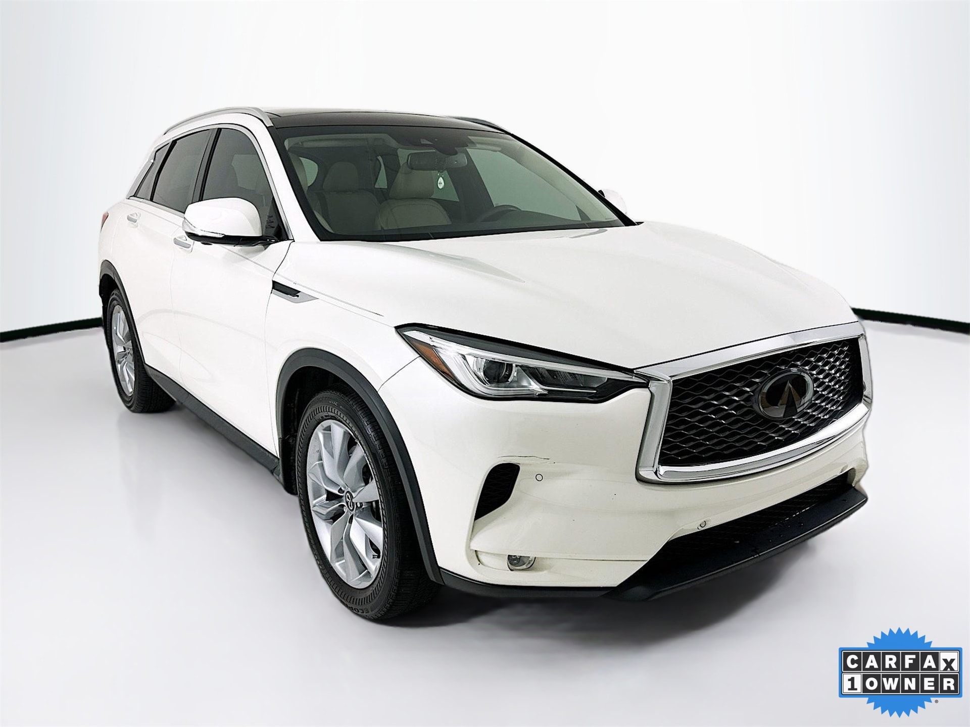 2021 INFINITI QX50 Essential's photo