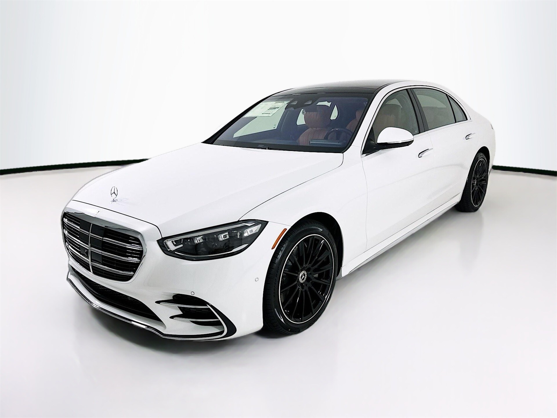 2026 Mercedes Benz S 500 4MATIC photo 3