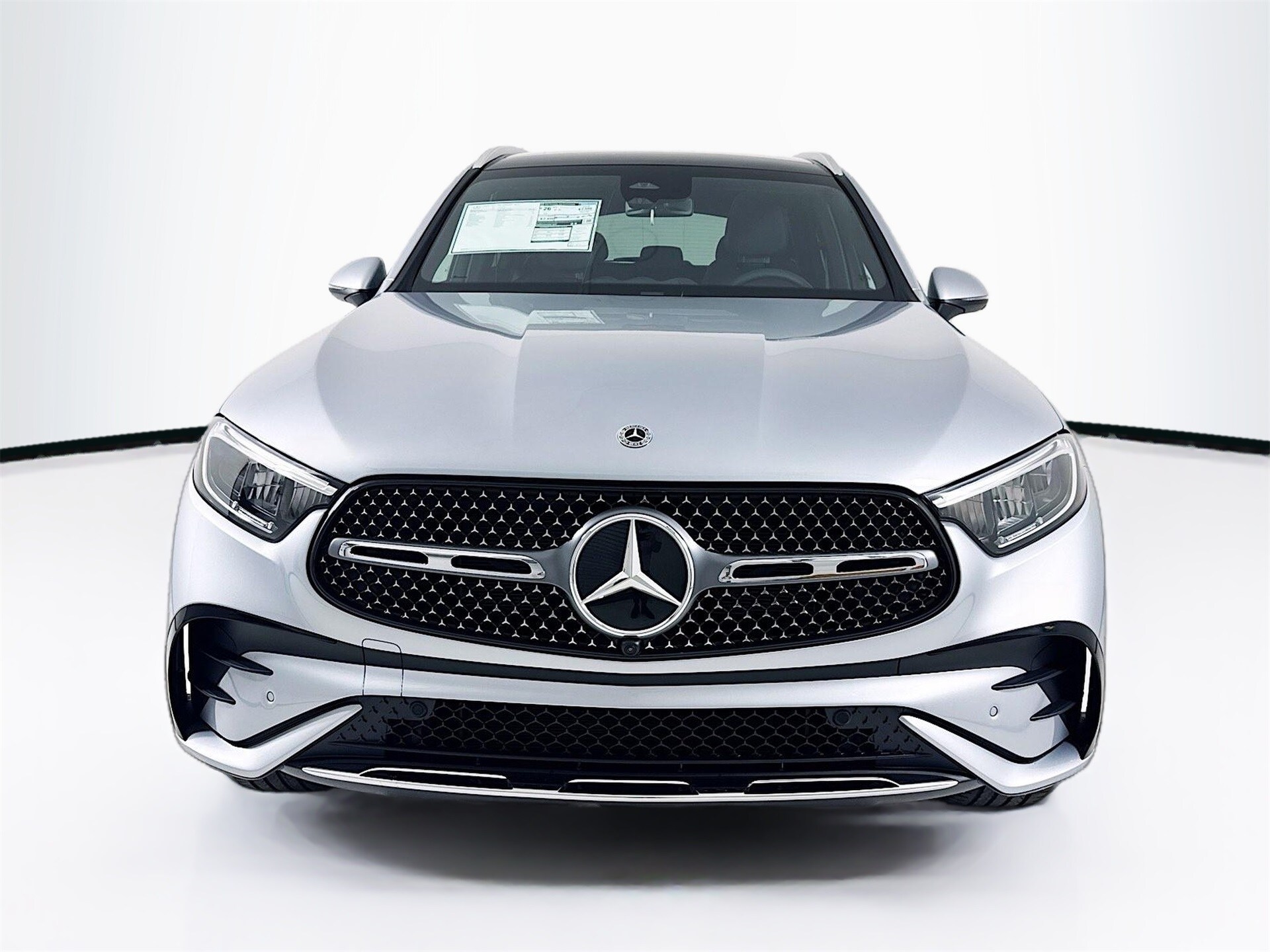 2026 Mercedes Benz GLC 300 4MATIC photo 2