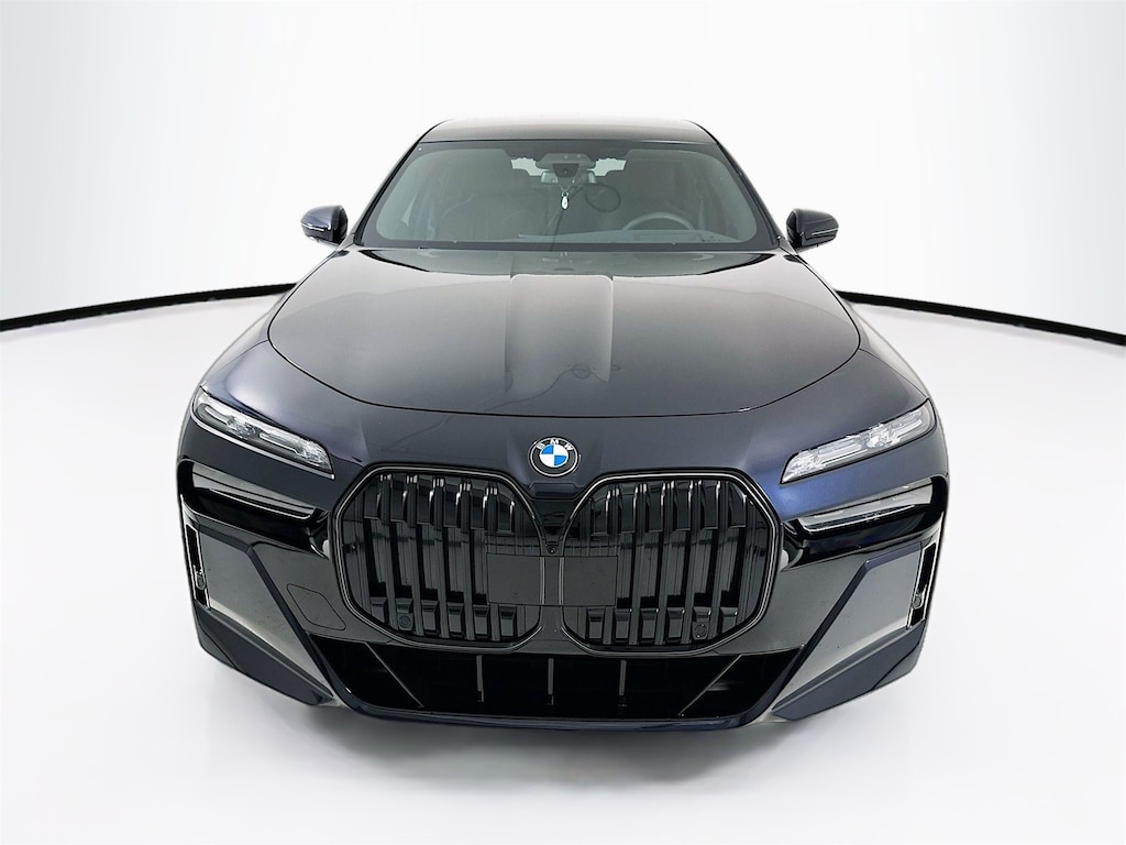 Used 2025 BMW 760i xDrive Sedan