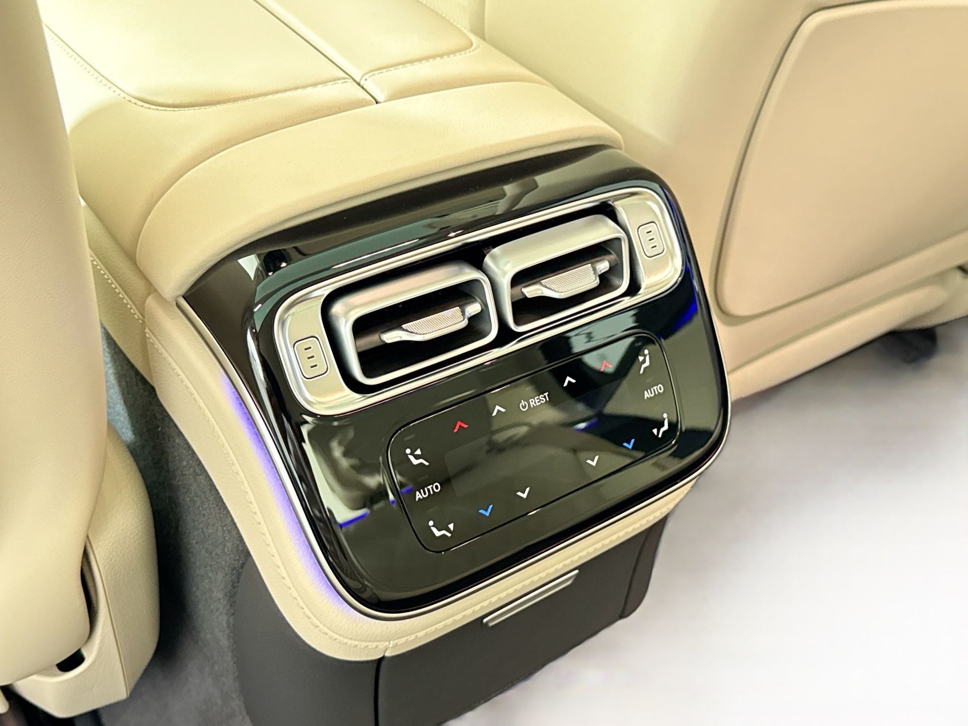 2026 Mercedes-Benz S-Class S 580 - Photo 28