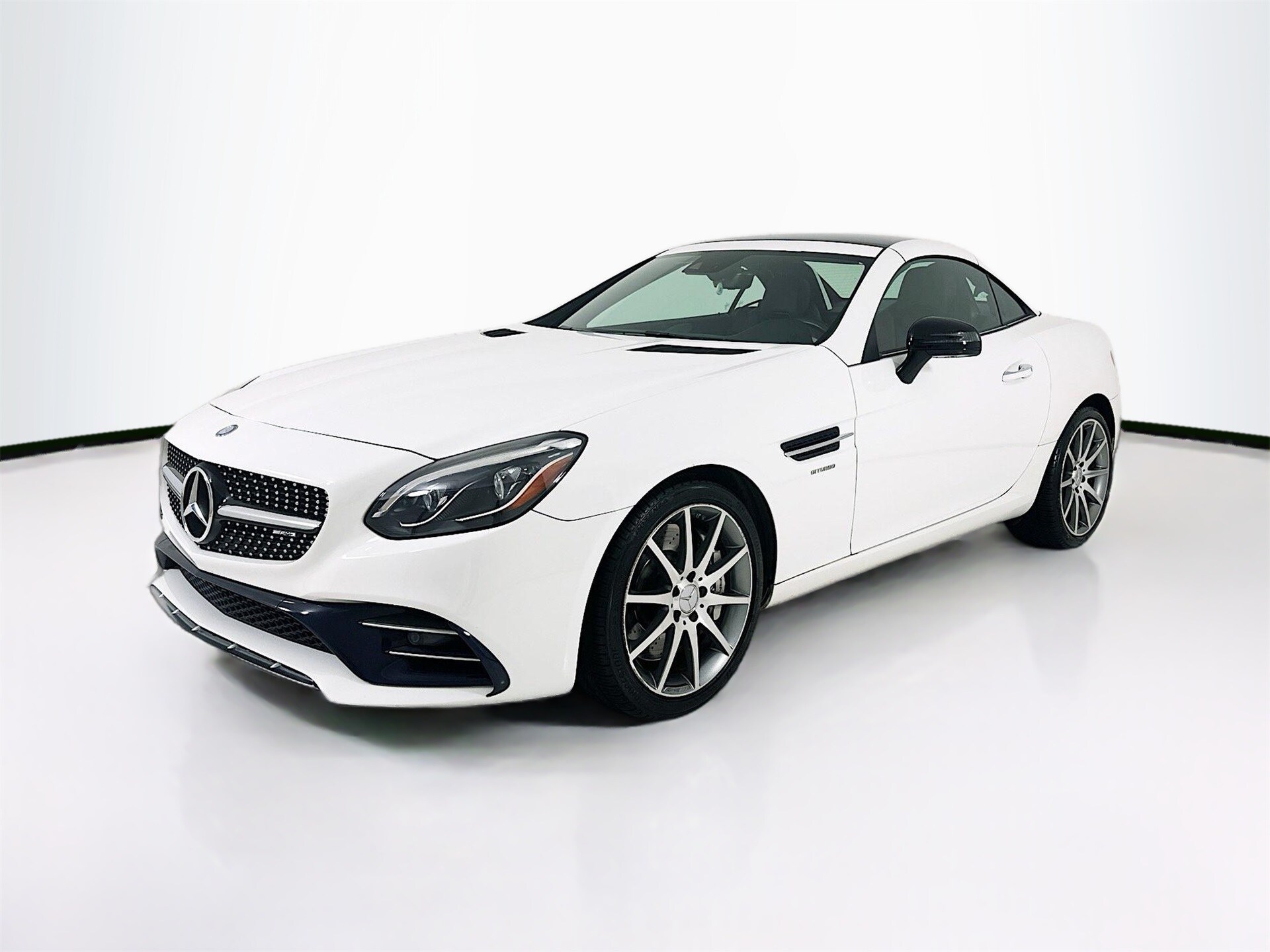 2017 Mercedes Benz SLC AMG 43 photo 3