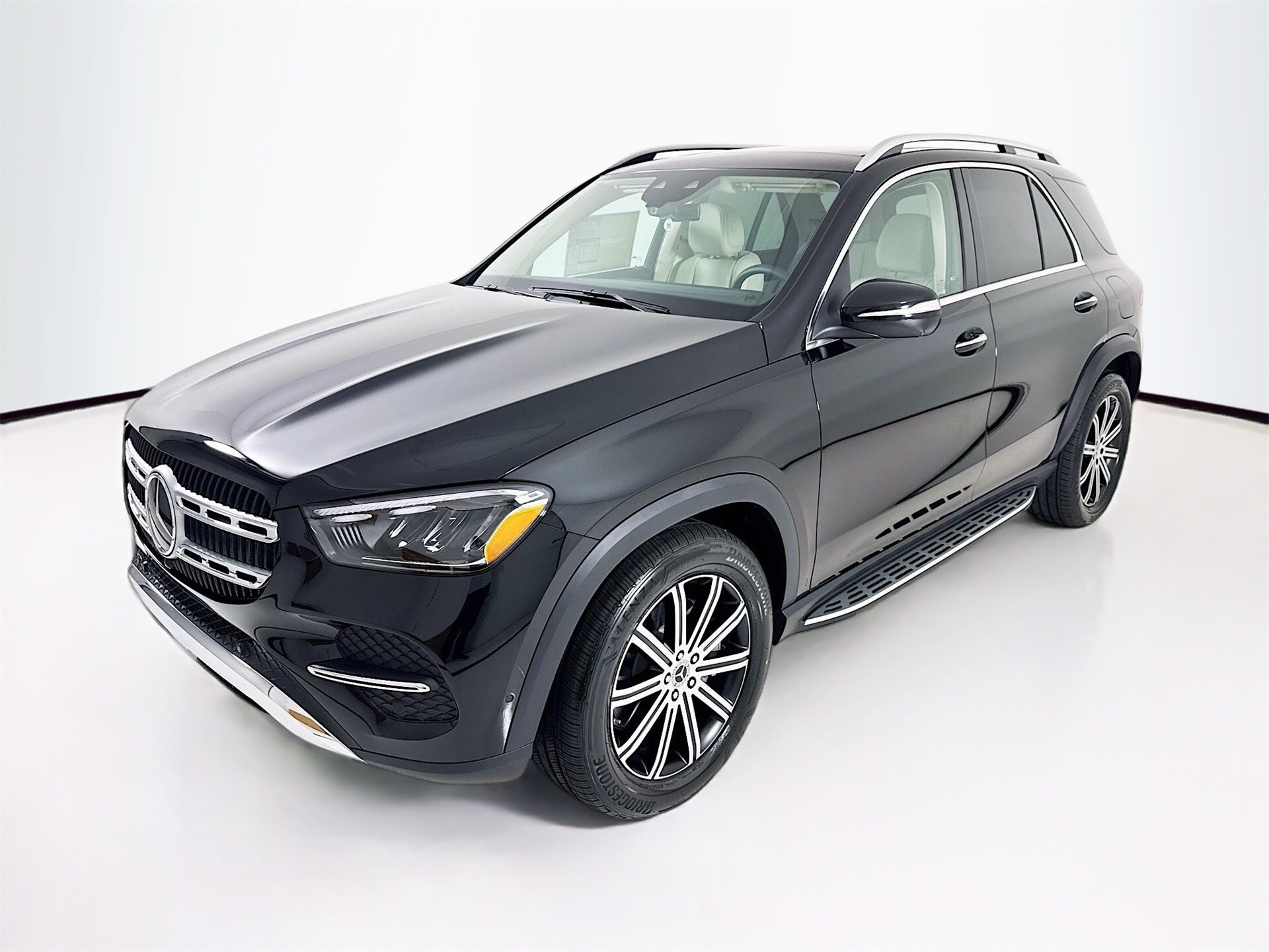 2026 Mercedes Benz GLE 450e 4MATIC photo 3