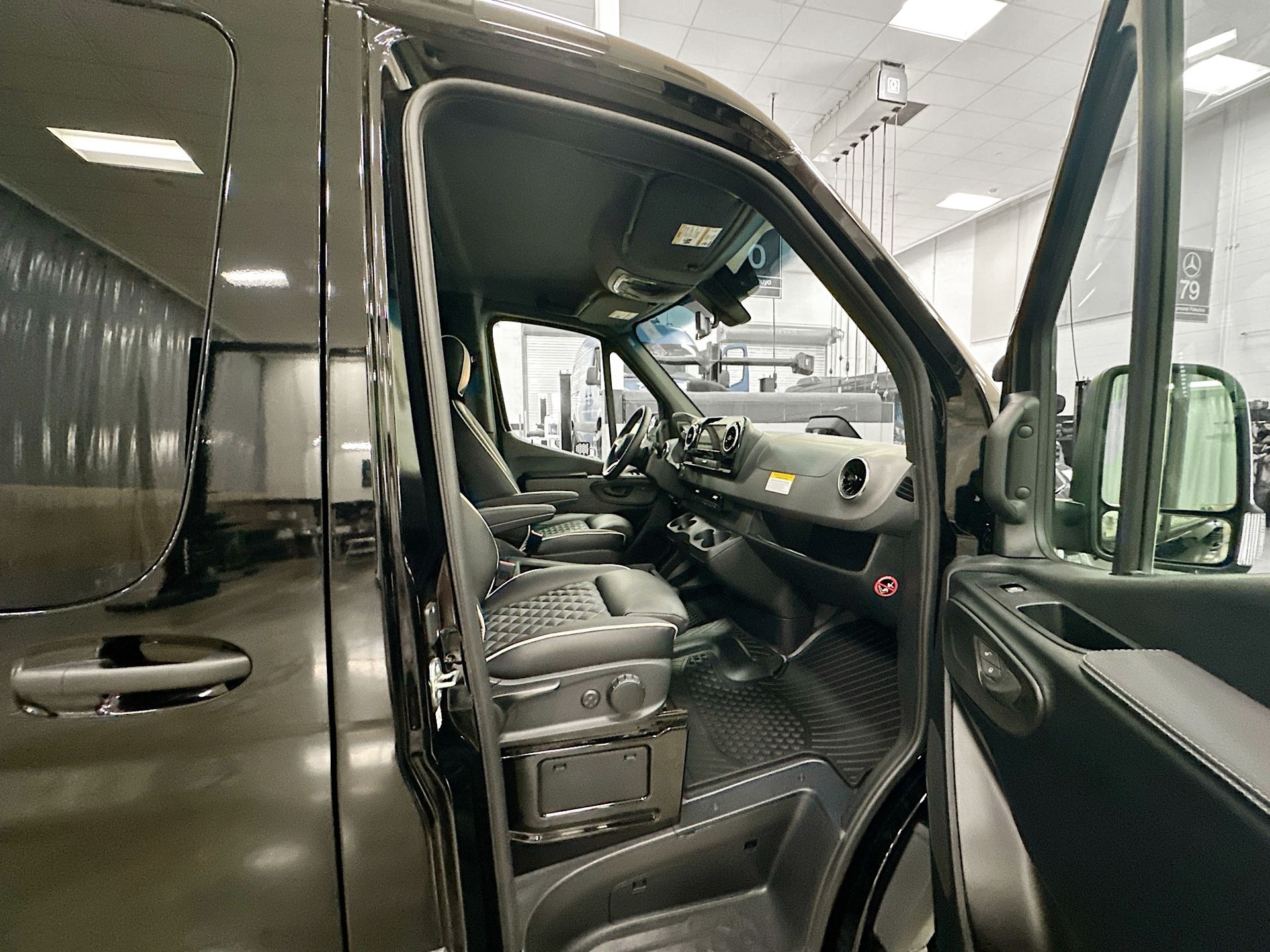 2025 Mercedes-Benz Sprinter Cargo Van Base - Photo 27