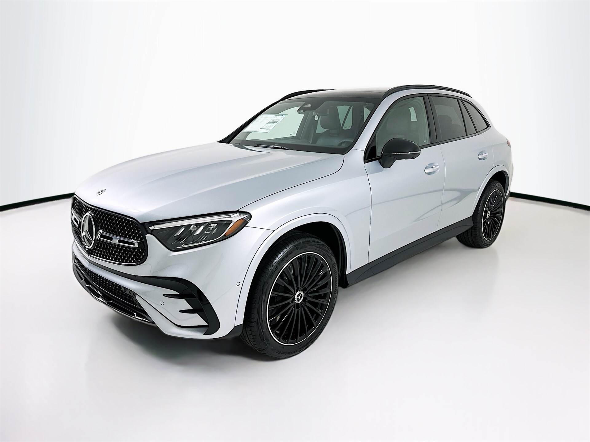 2026 Mercedes Benz GLC 300 photo 3