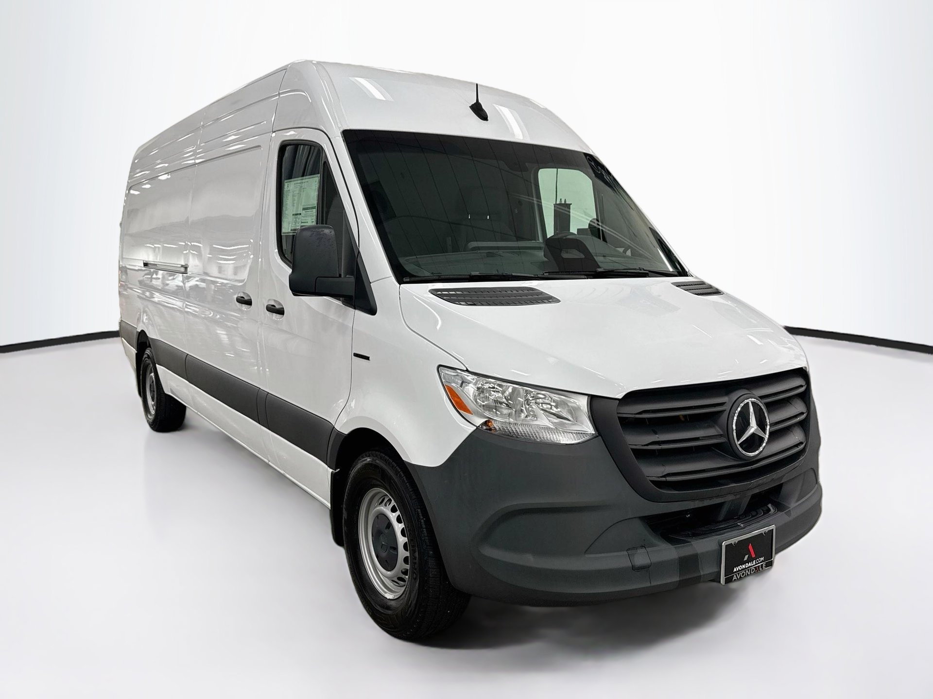 2025 Mercedes-Benz eSprinter Cargo Van