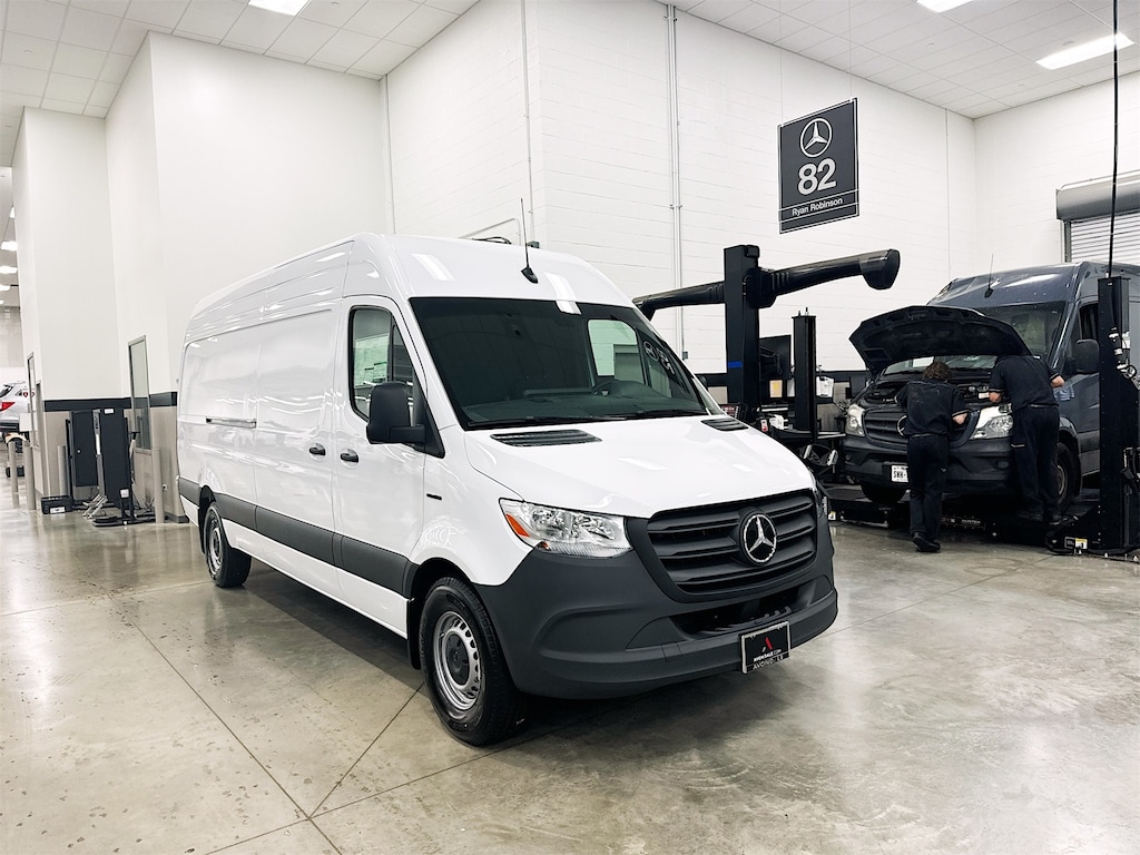 New 2024 Mercedes-Benz Sprinter 2500 Cargo 170 WB Van Cargo Van